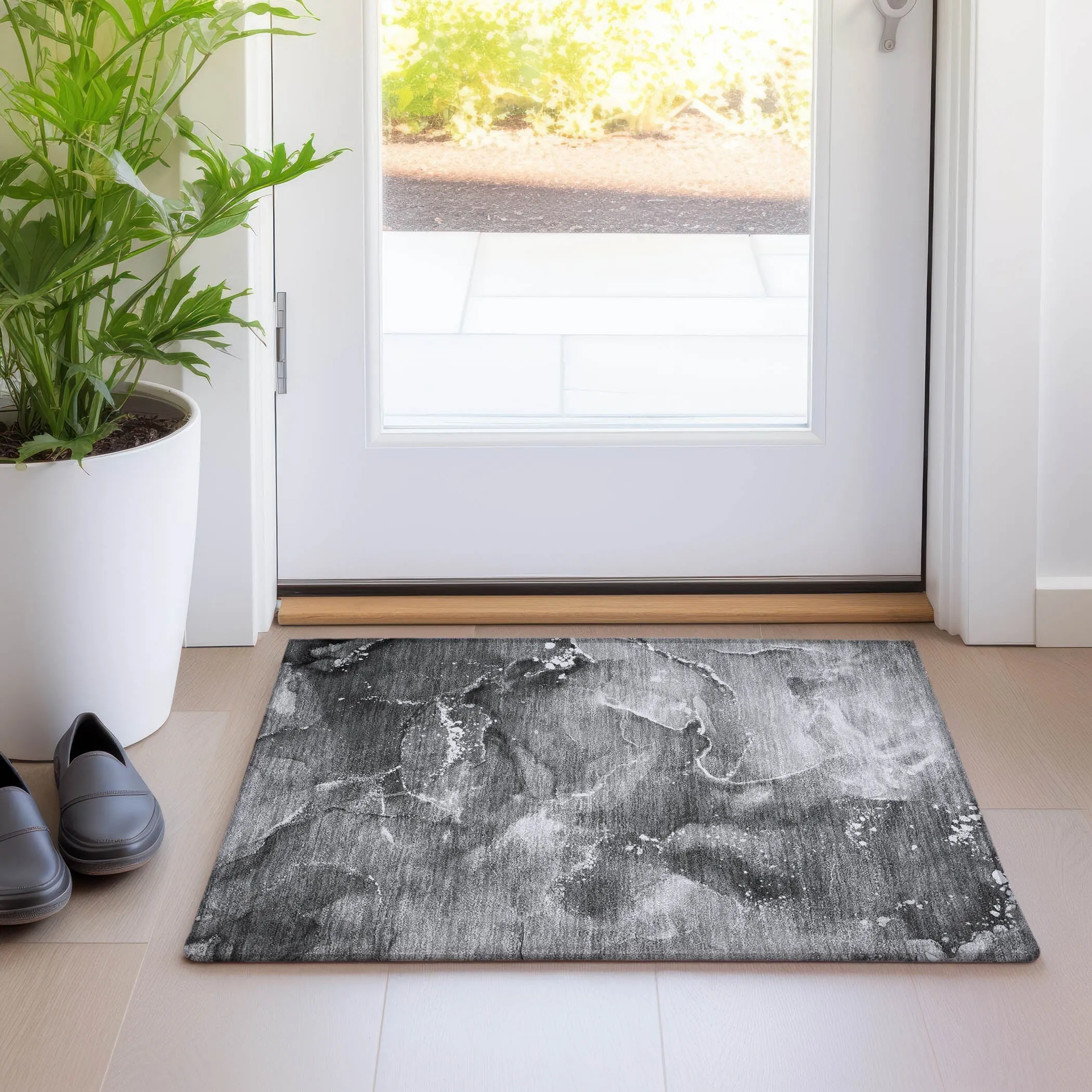 Machine Washable Indoor/ Outdoor Abstract Chantille Rug