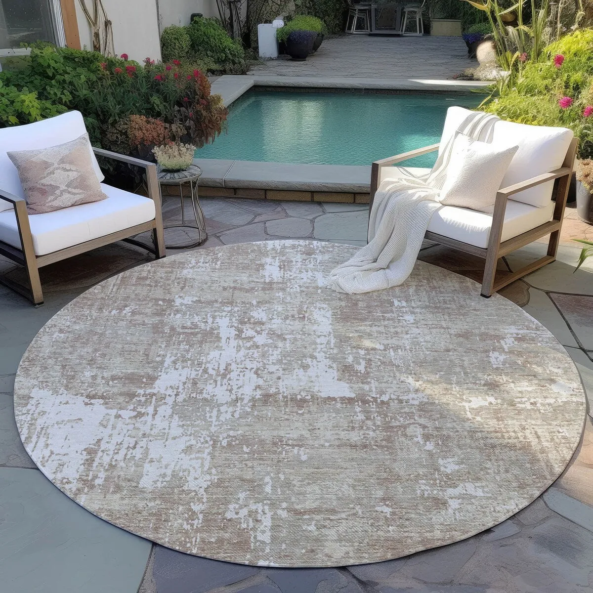 Machine Washable Indoor/ Outdoor Abstract Chantille Rug