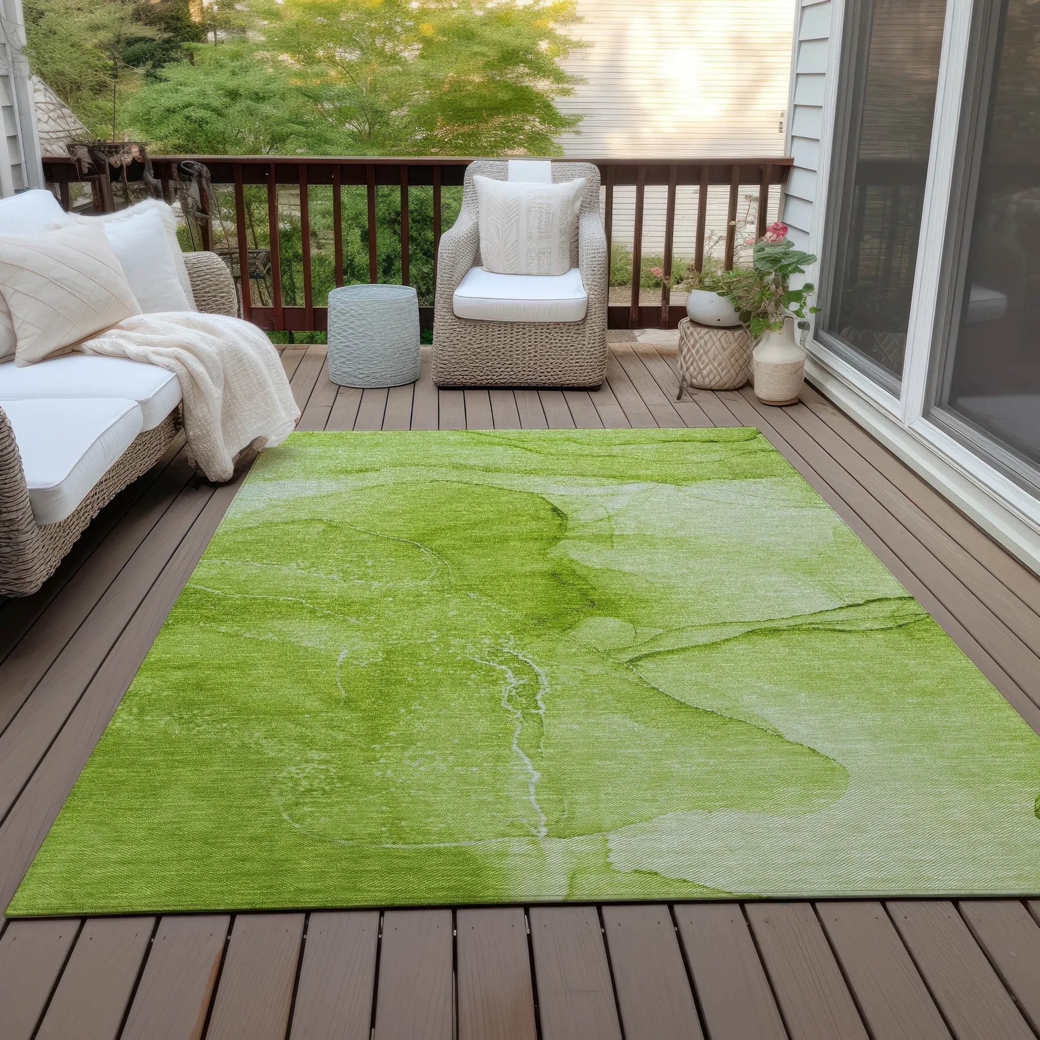 Machine Washable Indoor/ Outdoor Abstract Chantille Rug