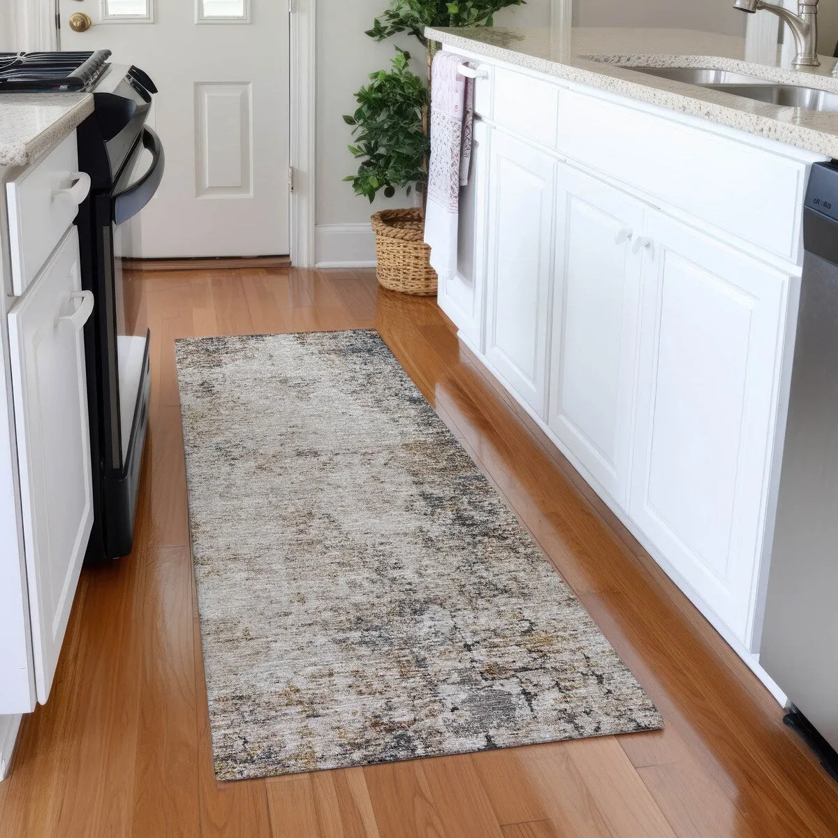 Machine Washable Indoor/ Outdoor Abstract Contemporary Chantille Rug