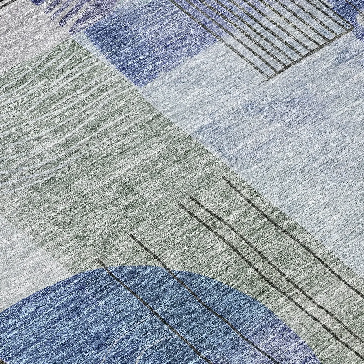 Machine Washable Indoor/ Outdoor Abstract Contemporary Chantille Rug