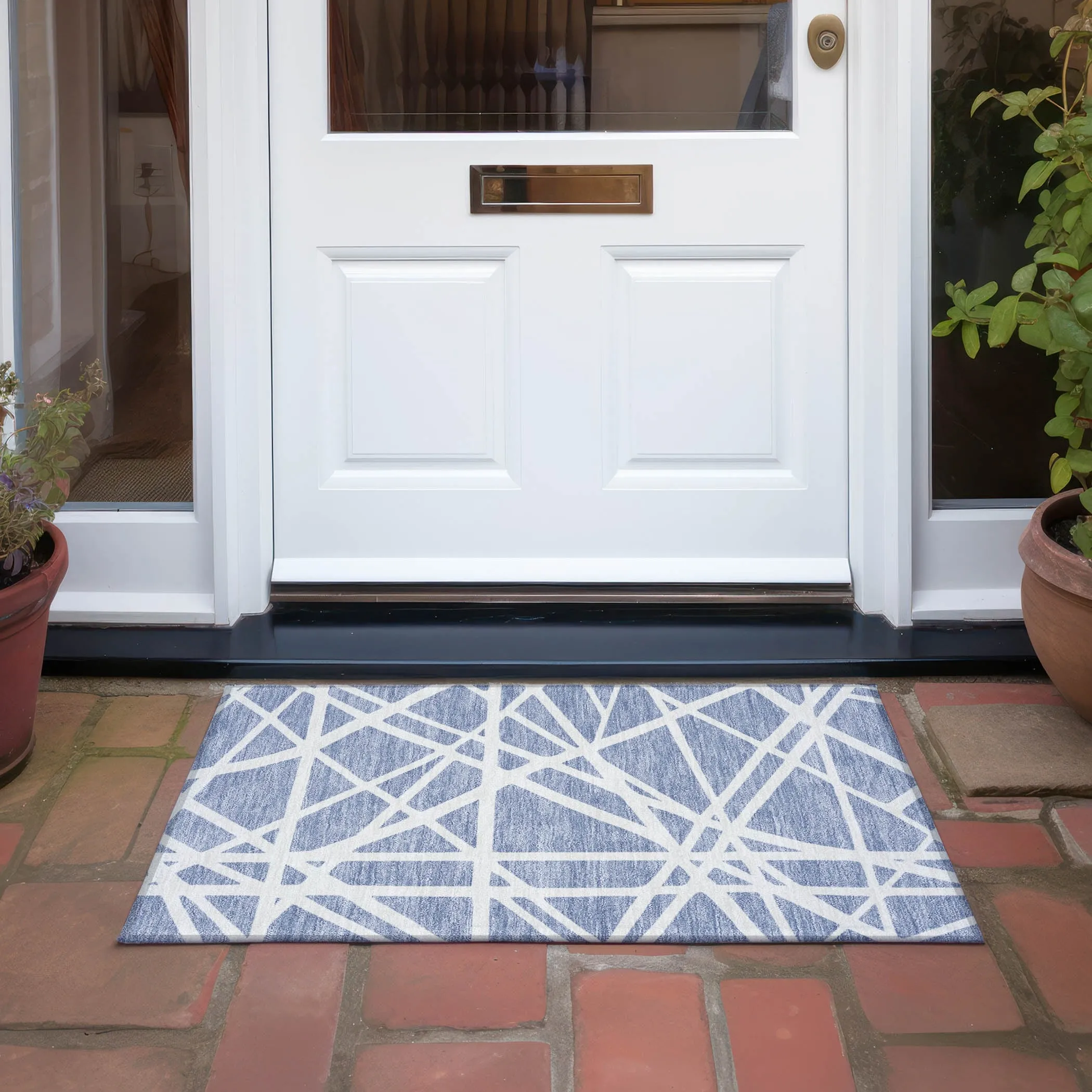 Machine Washable Indoor/ Outdoor Abstract Contemporary Chantille Rug
