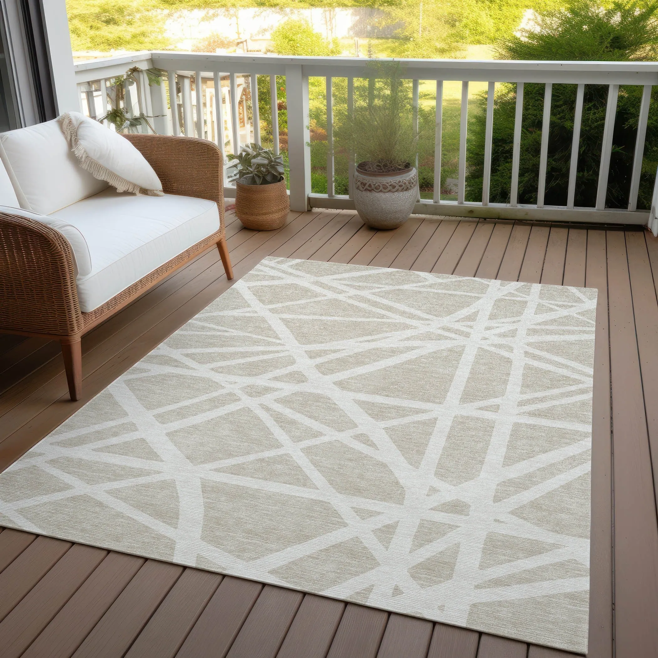 Machine Washable Indoor/ Outdoor Abstract Contemporary Chantille Rug