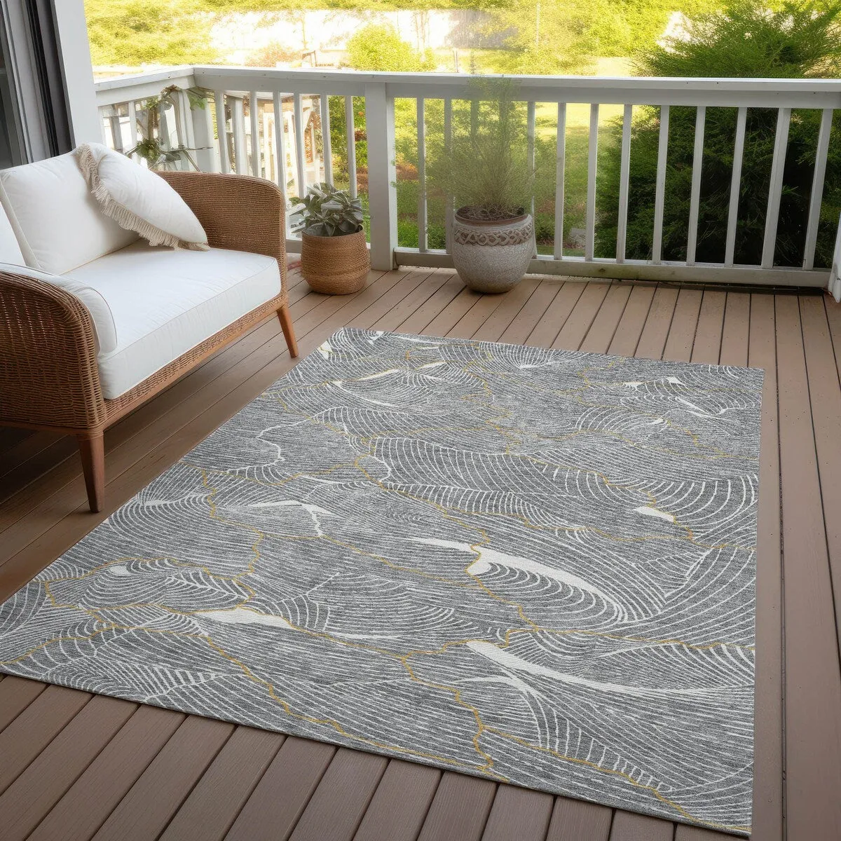 Machine Washable Indoor/ Outdoor Abstract Crackle Chantille Rug
