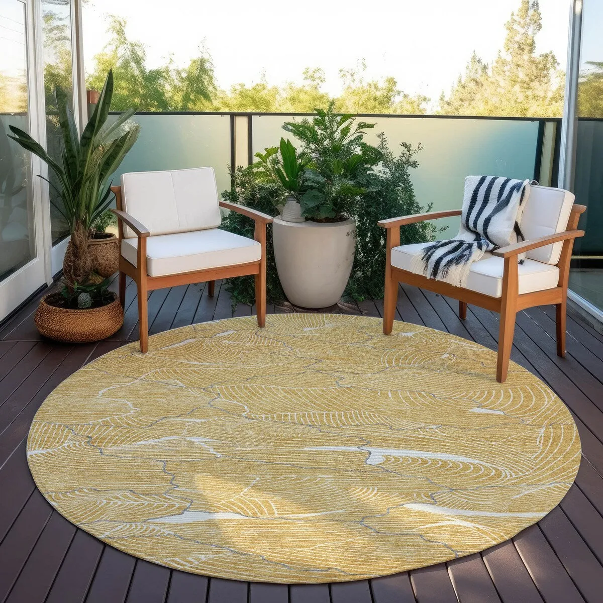 Machine Washable Indoor/ Outdoor Abstract Crackle Chantille Rug