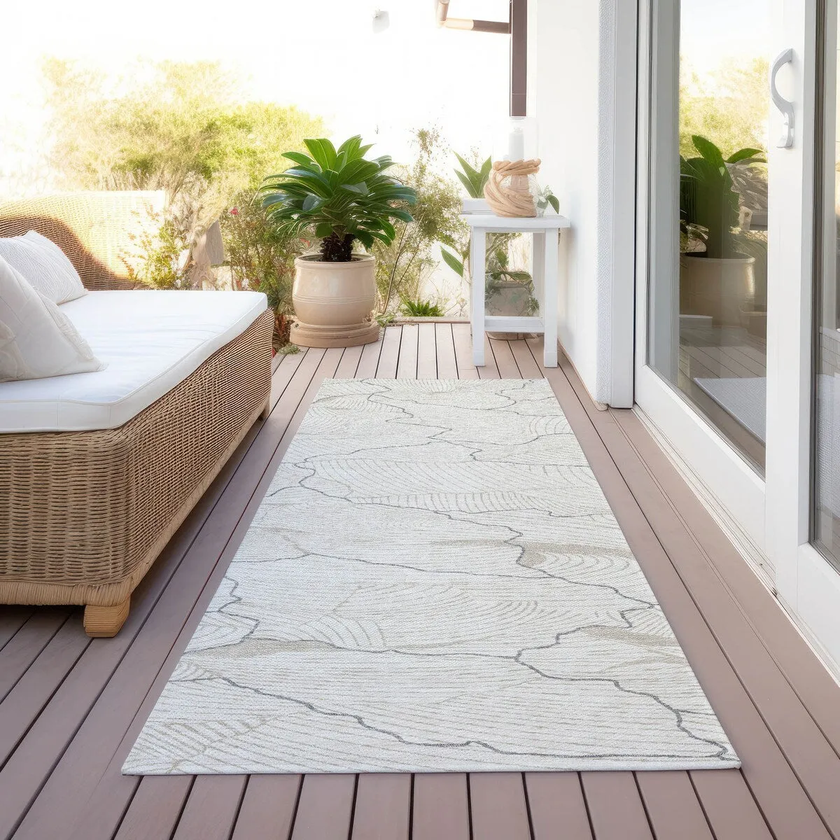 Machine Washable Indoor/ Outdoor Abstract Crackle Chantille Rug