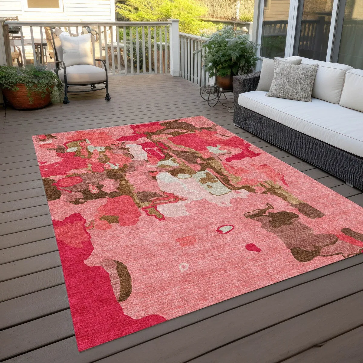Machine Washable Indoor/ Outdoor Abstract Glam Chantille Rug