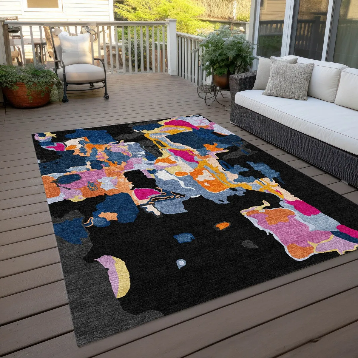 Machine Washable Indoor/ Outdoor Abstract Glam Chantille Rug