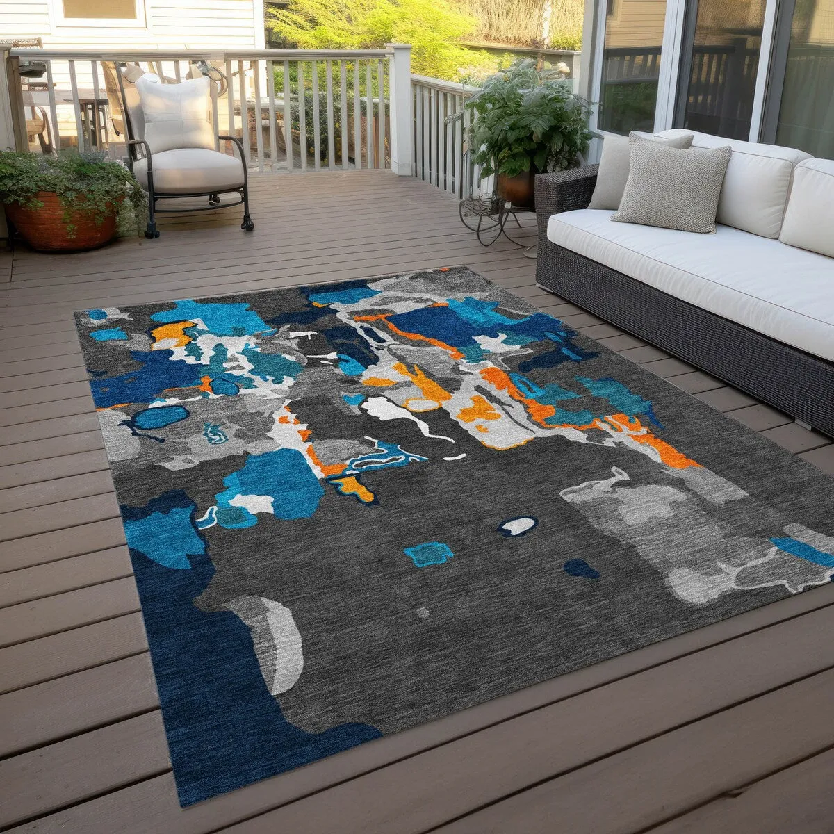 Machine Washable Indoor/ Outdoor Abstract Glam Chantille Rug