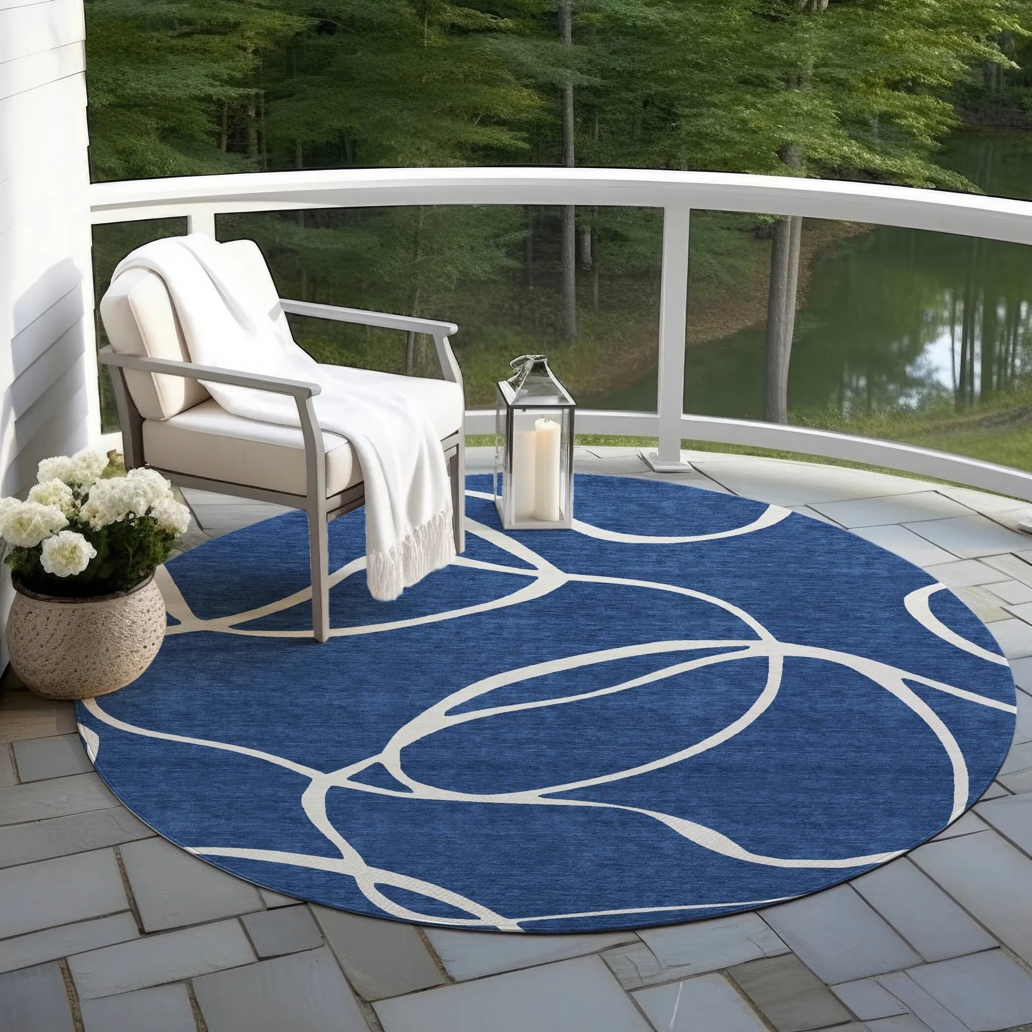 Machine Washable Indoor/ Outdoor Abstract Modern Chantille Rug