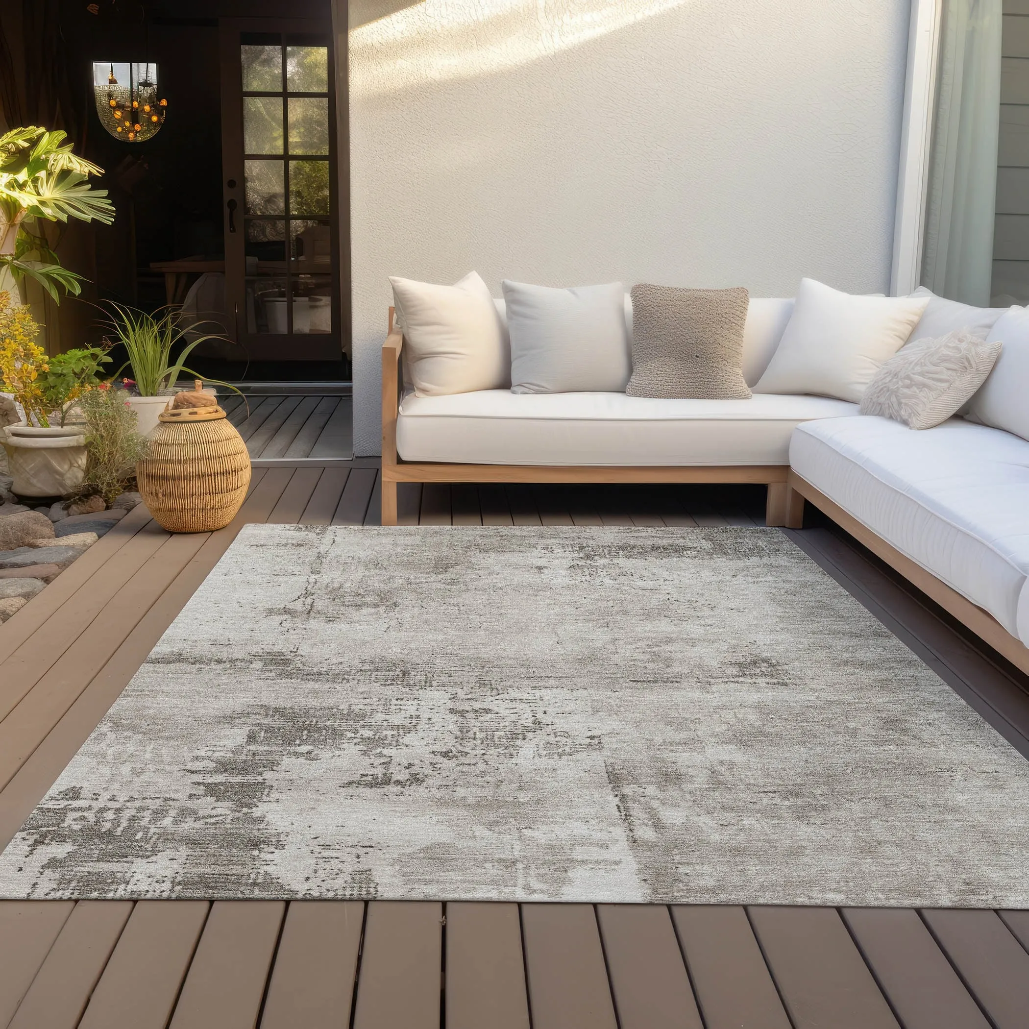 Machine Washable Indoor/ Outdoor Abstract Modern Chantille Rug