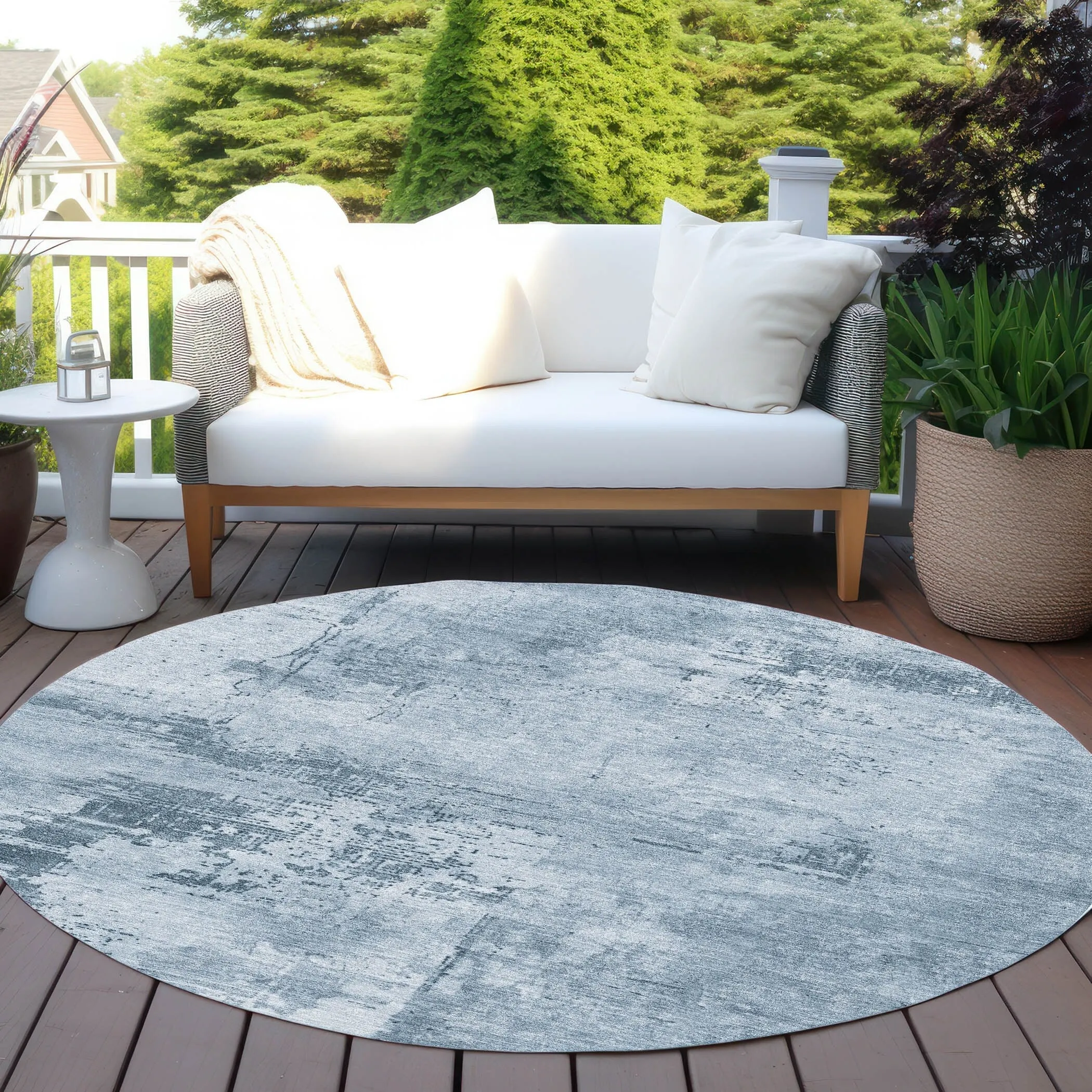 Machine Washable Indoor/ Outdoor Abstract Modern Chantille Rug