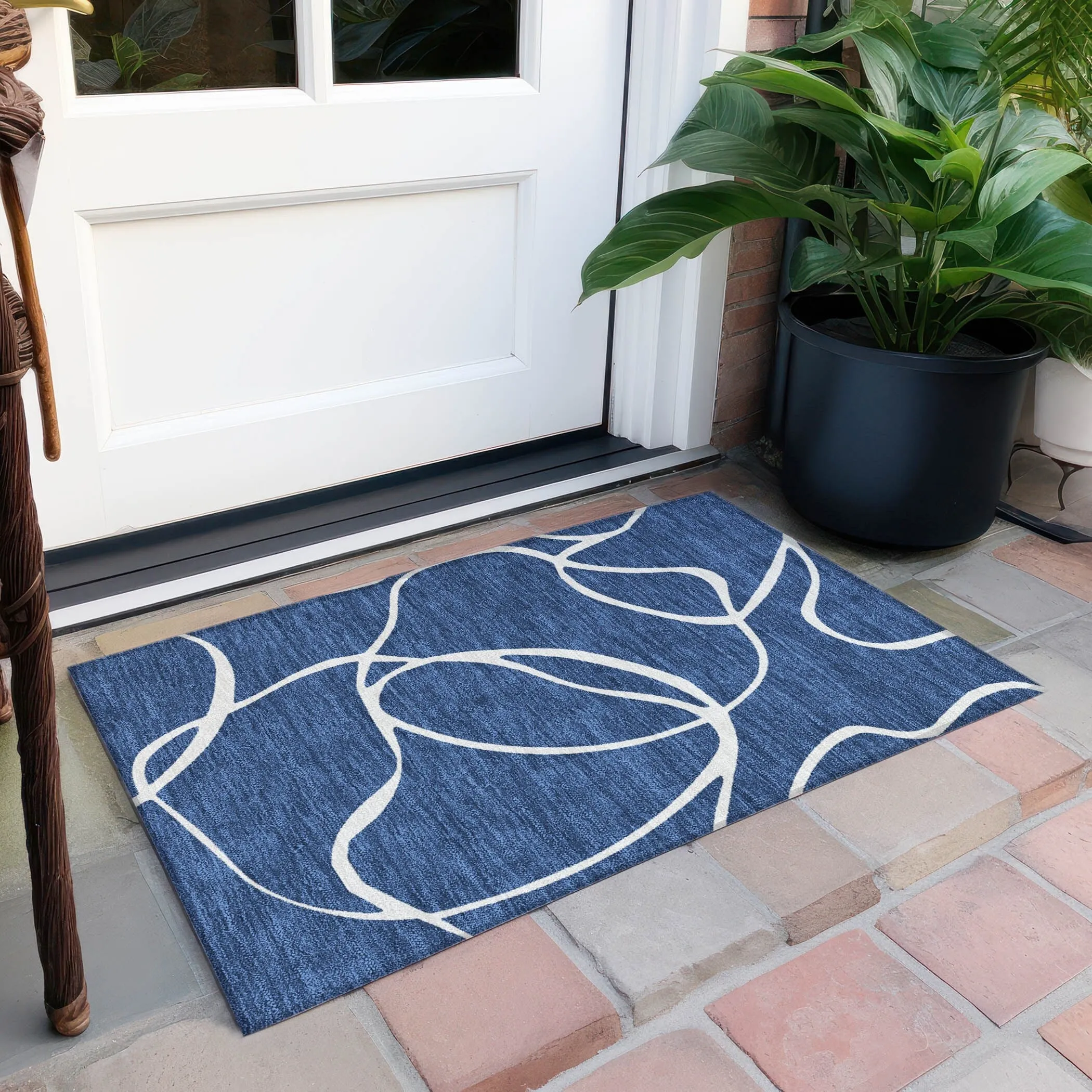 Machine Washable Indoor/ Outdoor Abstract Modern Chantille Rug