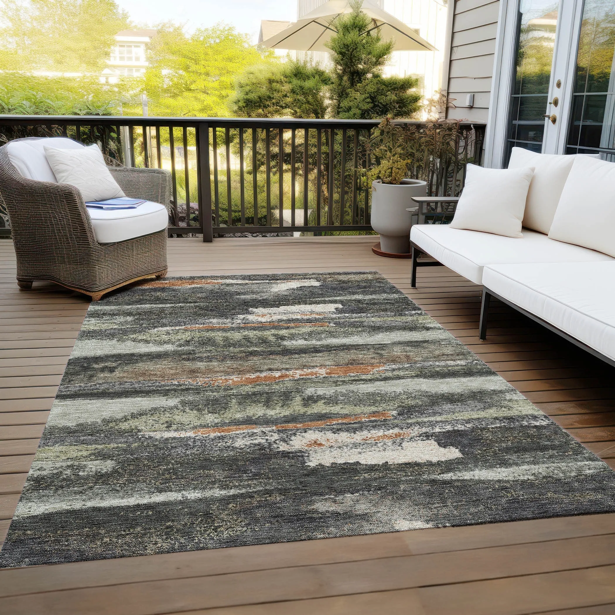 Machine Washable Indoor/ Outdoor Abstract Modern Chantille Rug