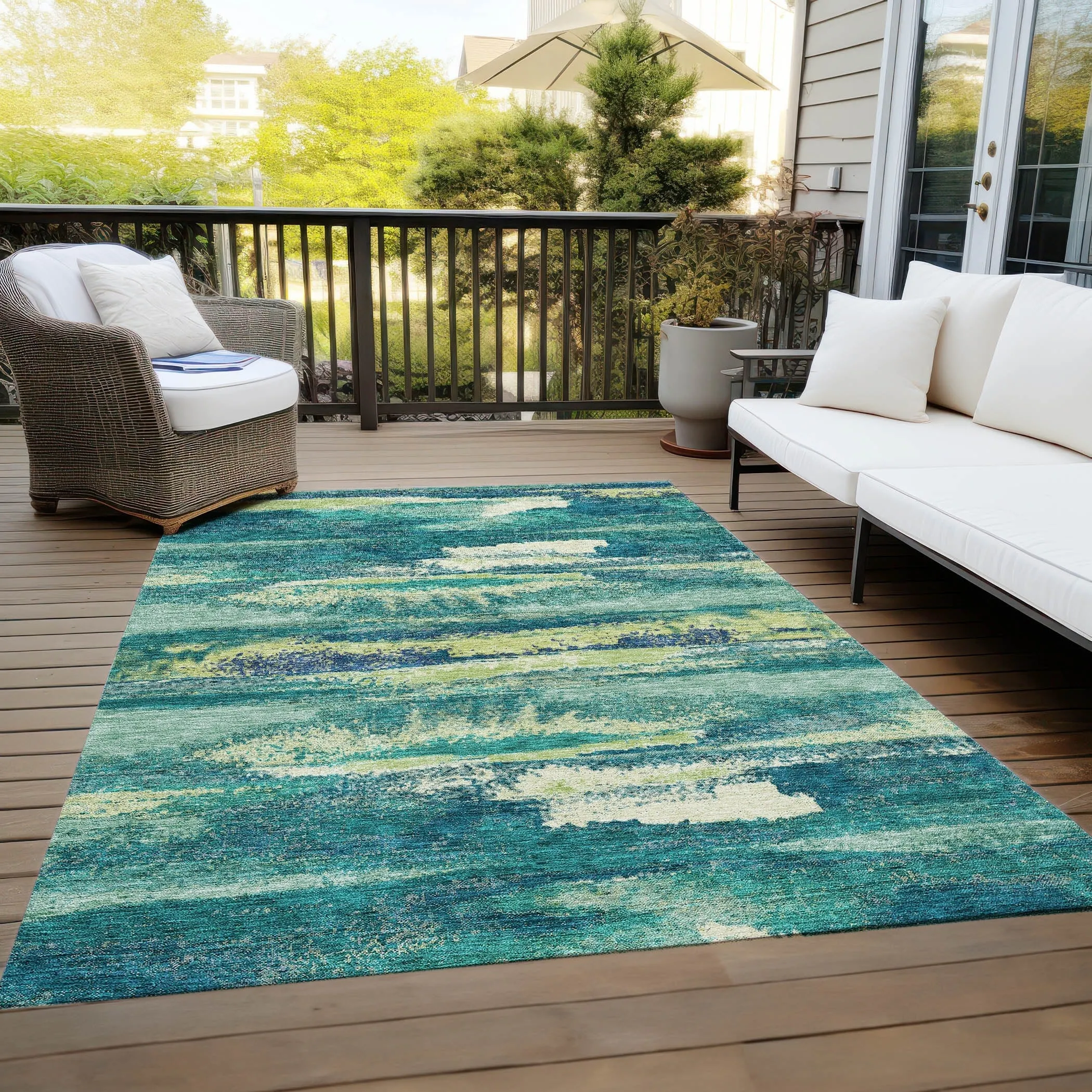 Machine Washable Indoor/ Outdoor Abstract Modern Chantille Rug