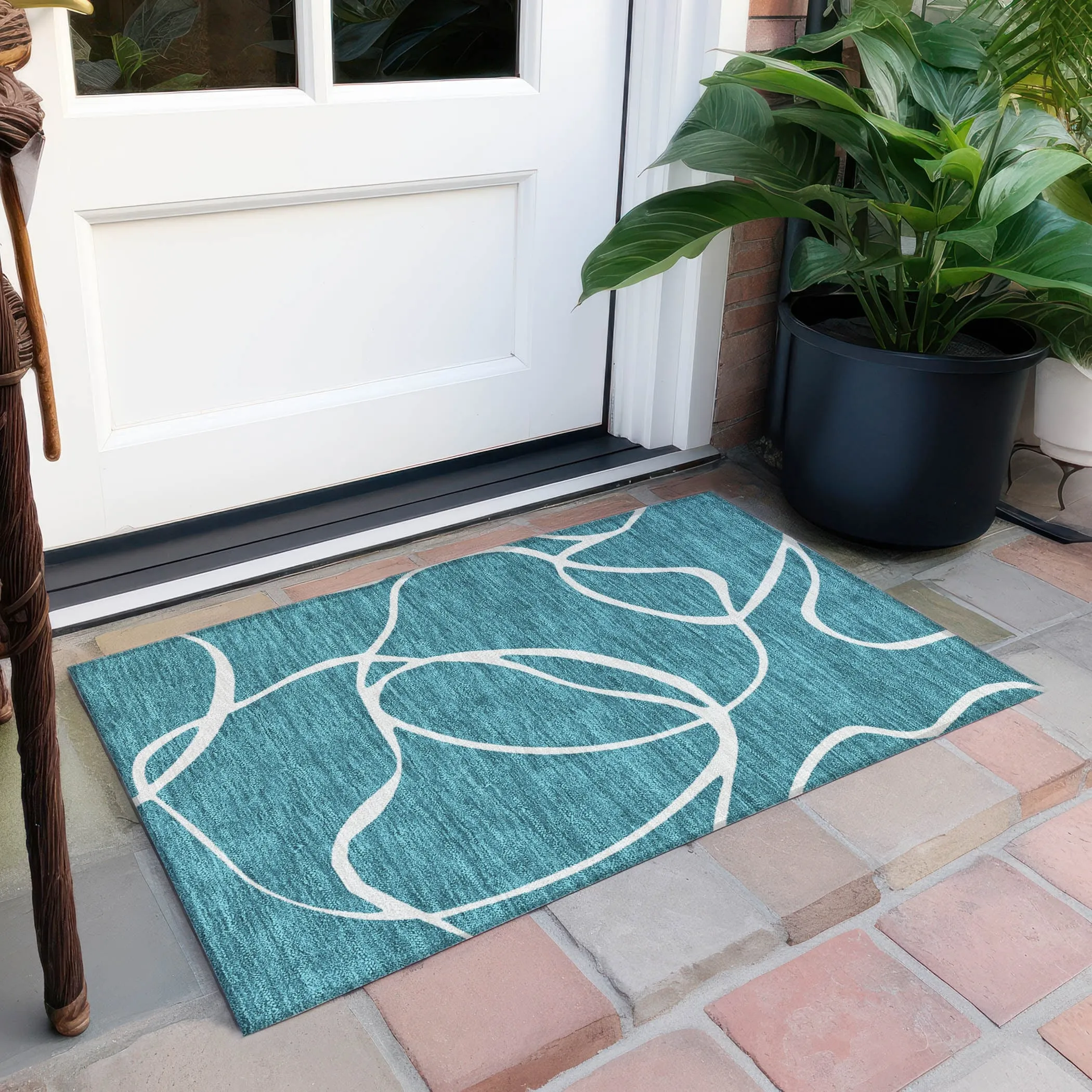 Machine Washable Indoor/ Outdoor Abstract Modern Chantille Rug
