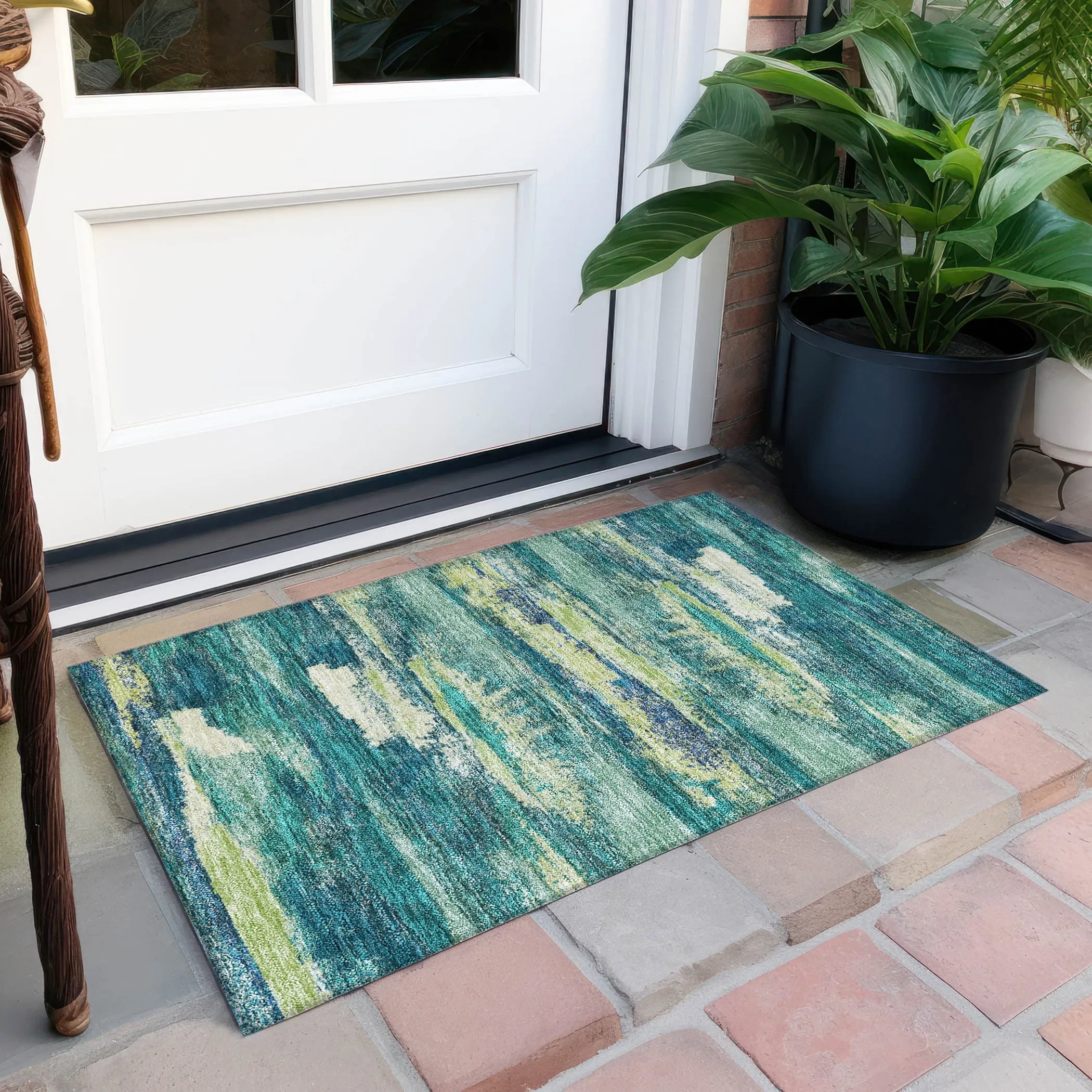 Machine Washable Indoor/ Outdoor Abstract Modern Chantille Rug