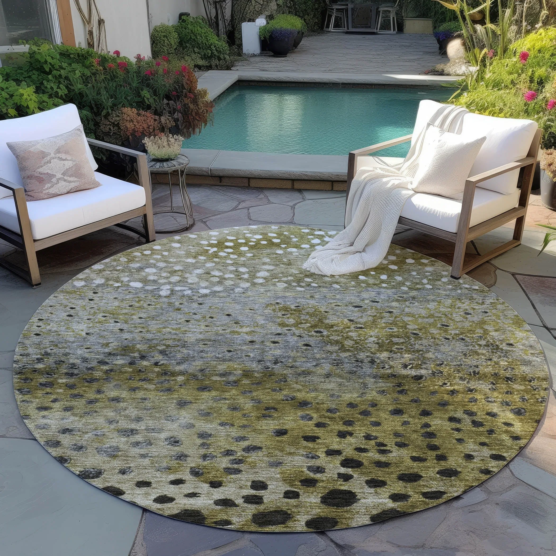 Machine Washable Indoor/ Outdoor Abstract Modern Chantille Rug