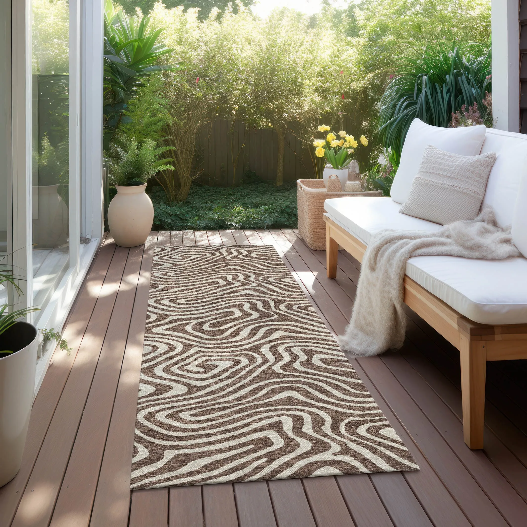 Machine Washable Indoor/ Outdoor Abstract Modern Chantille Rug