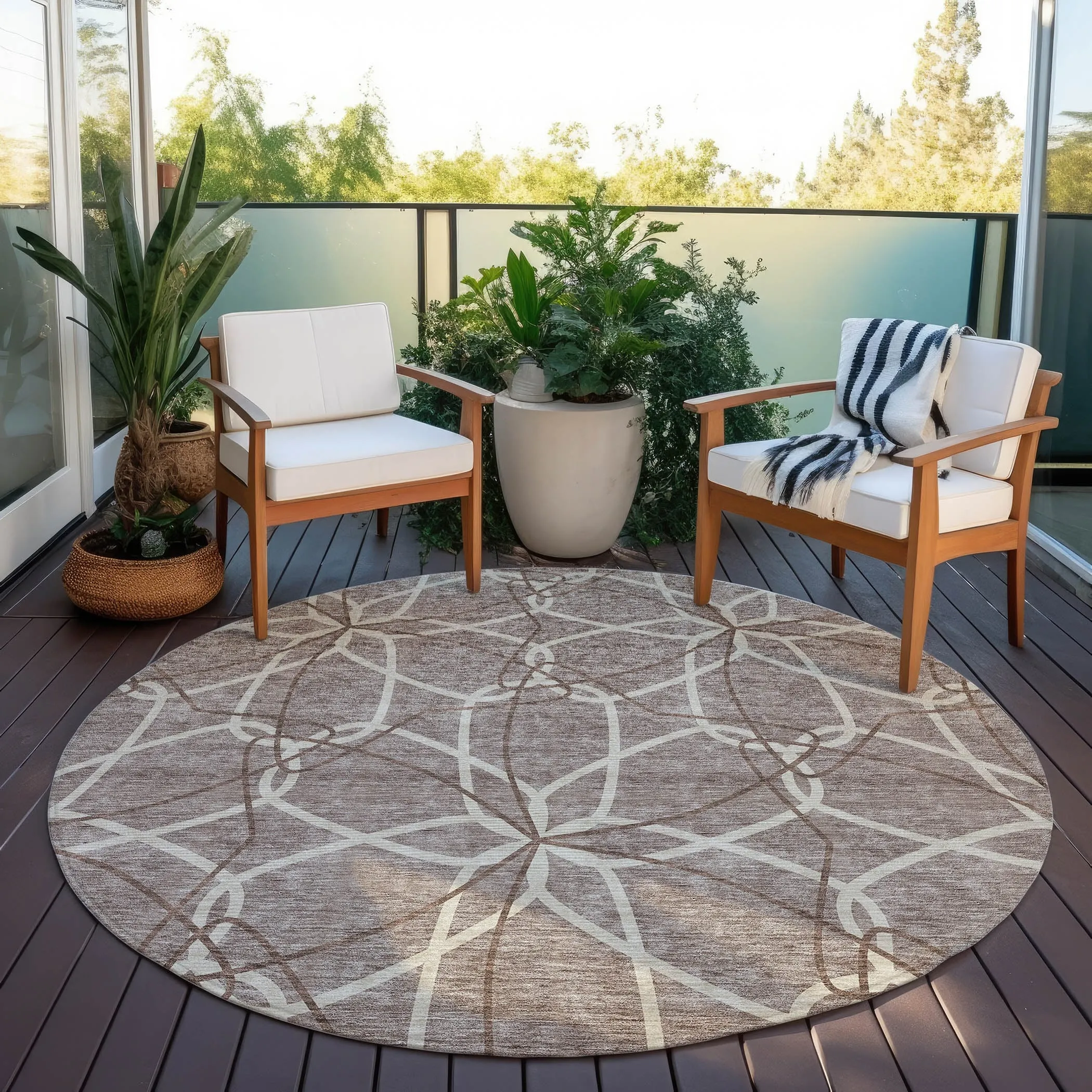 Machine Washable Indoor/ Outdoor Abstract Prism Chantille Rug