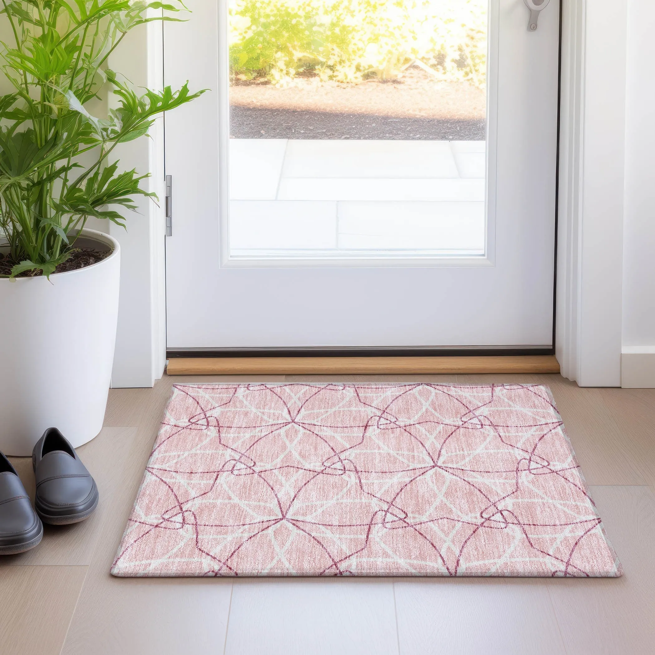 Machine Washable Indoor/ Outdoor Abstract Prism Chantille Rug