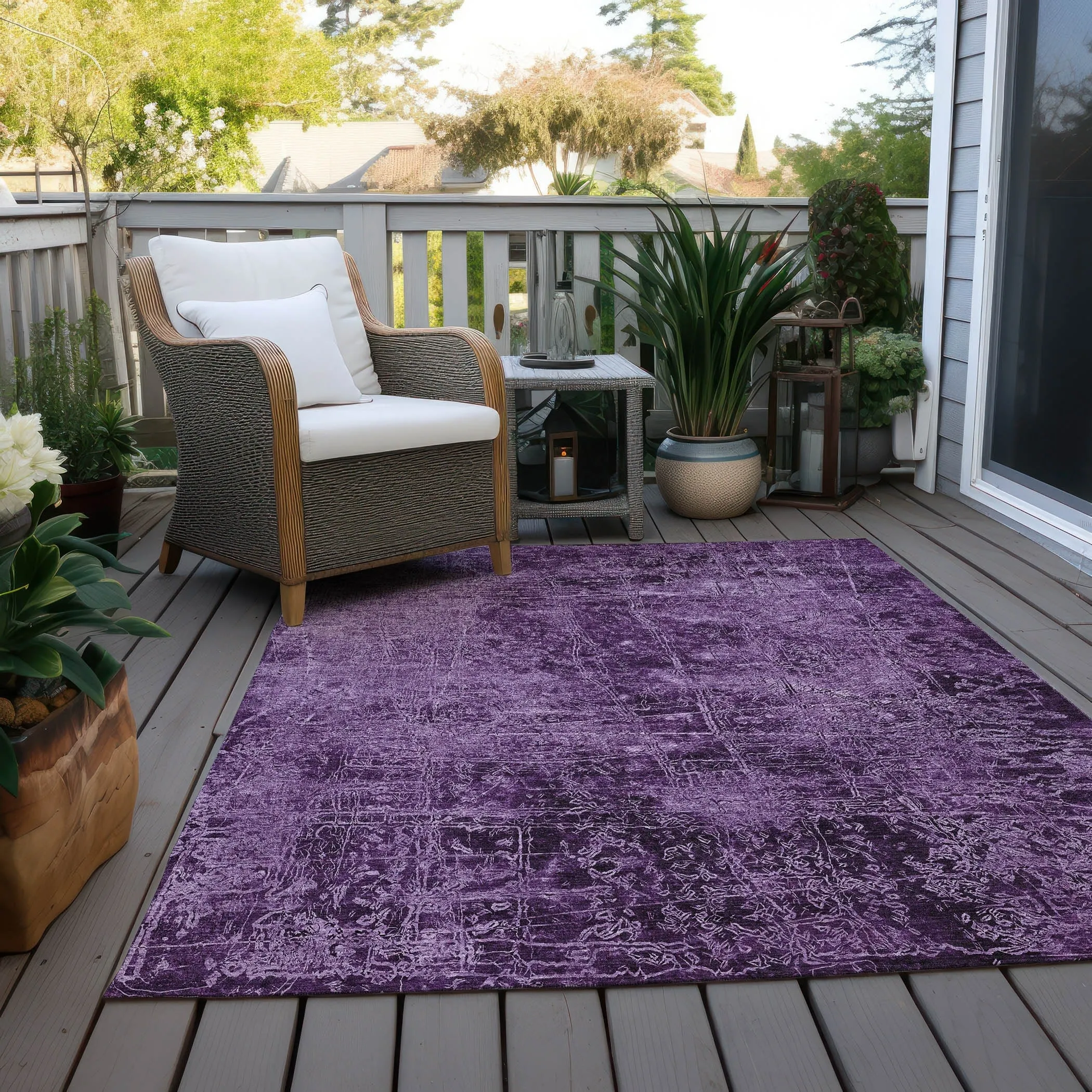 Machine Washable Indoor/ Outdoor Abstract Solid Chantille Rug