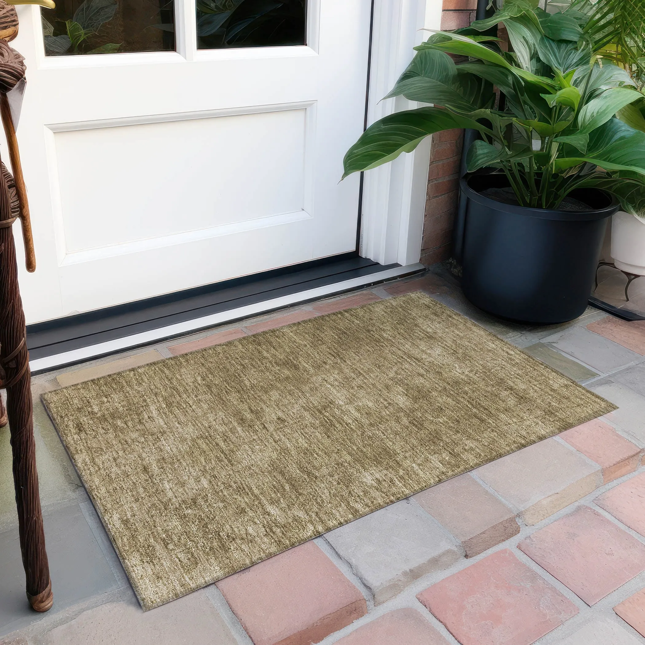 Machine Washable Indoor/ Outdoor Abstract Solid Chantille Rug