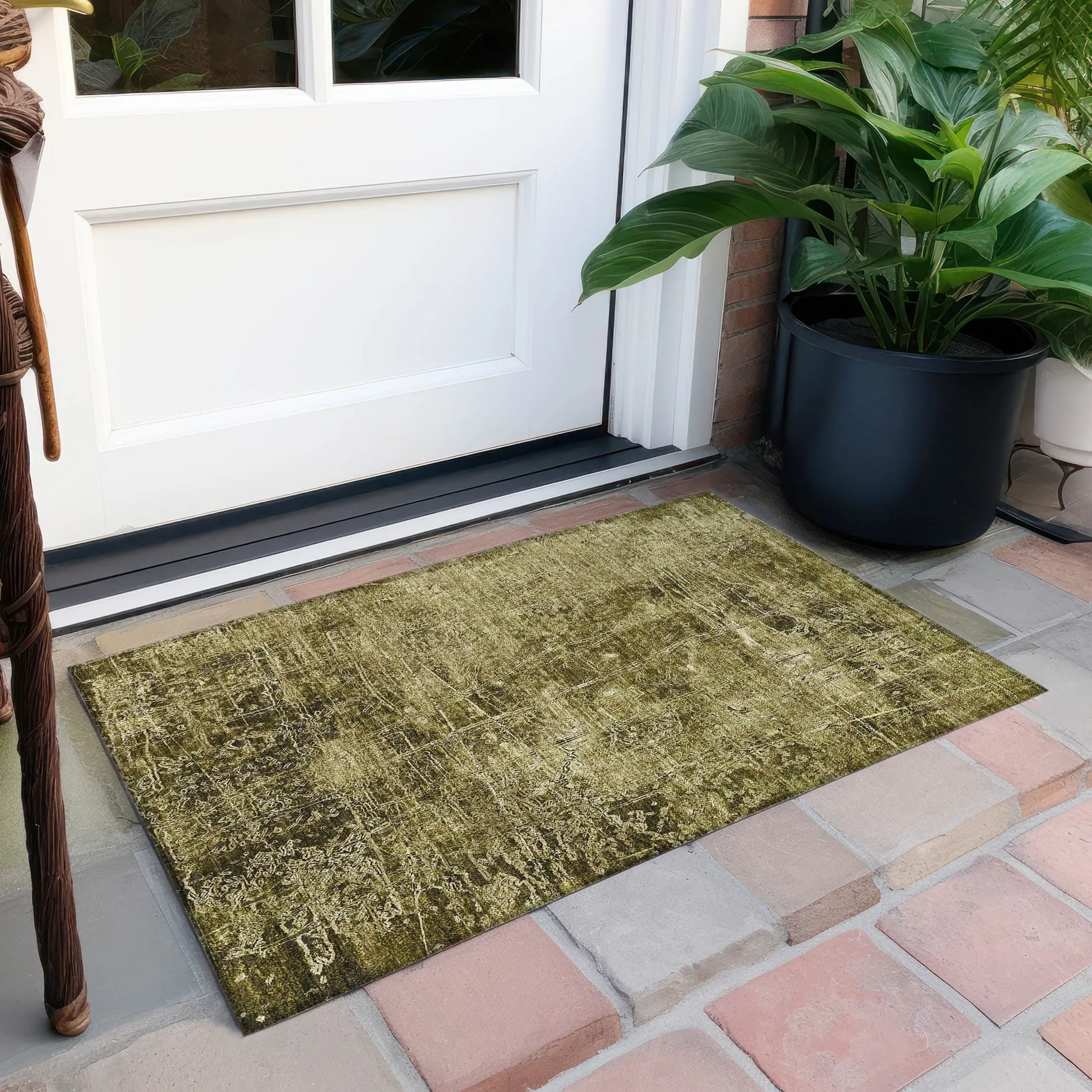 Machine Washable Indoor/ Outdoor Abstract Solid Chantille Rug