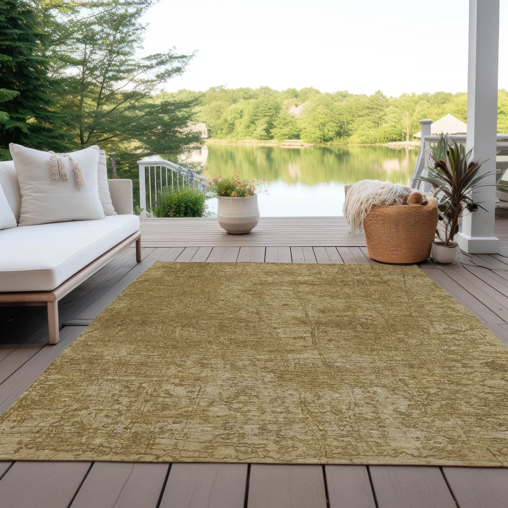 Machine Washable Indoor/ Outdoor Abstract Solid Chantille Rug