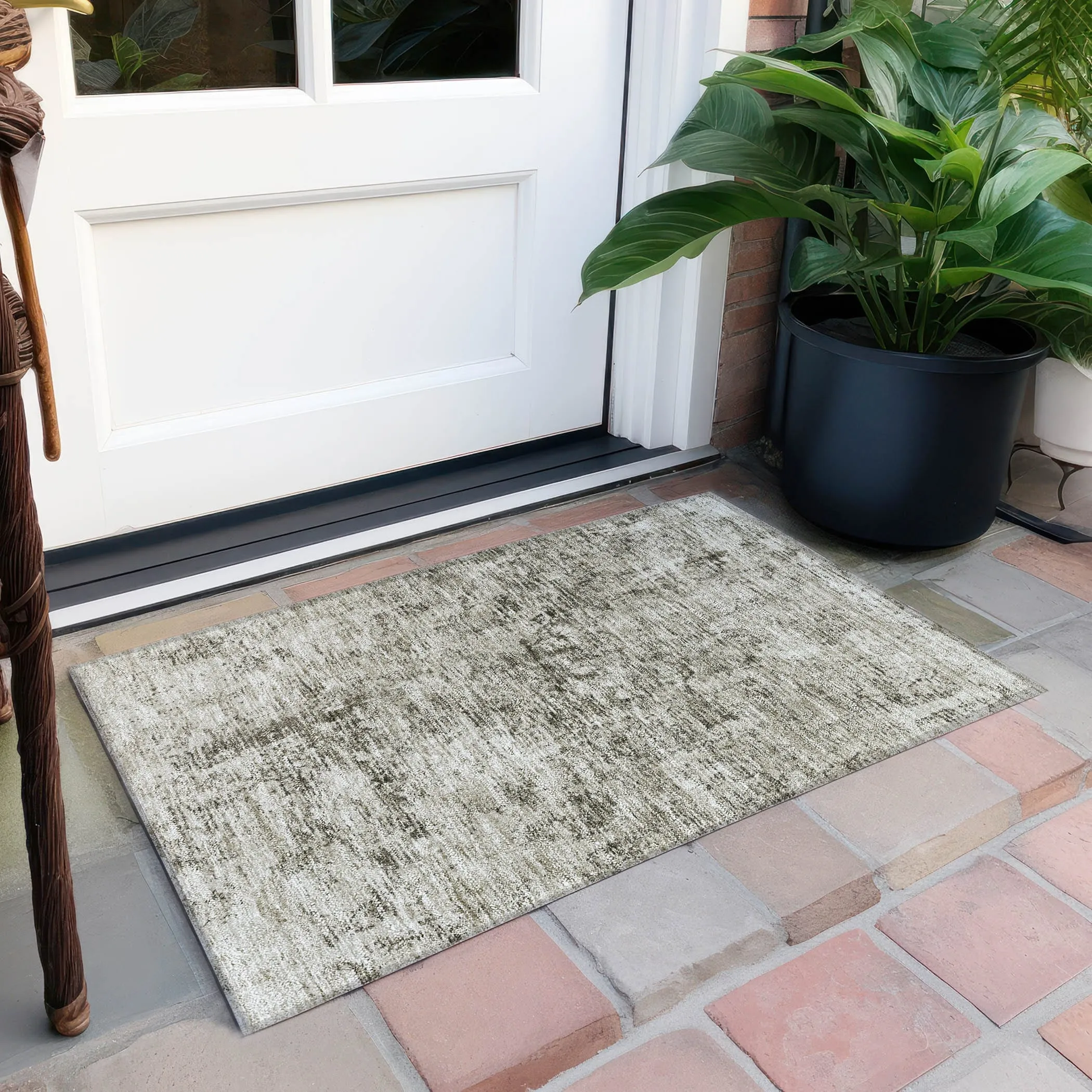 Machine Washable Indoor/ Outdoor Abstract Solid Chantille Rug