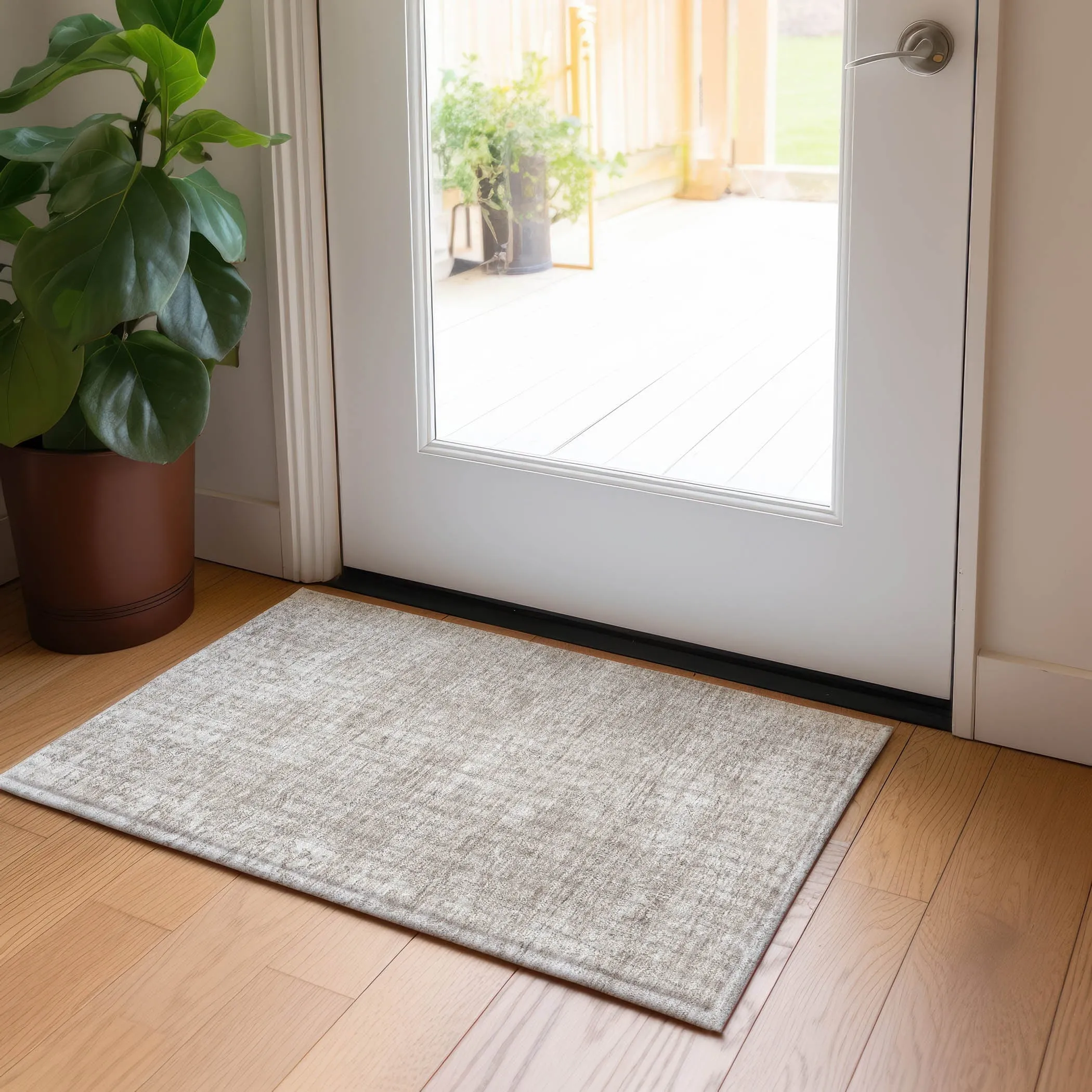 Machine Washable Indoor/ Outdoor Abstract Solid Chantille Rug