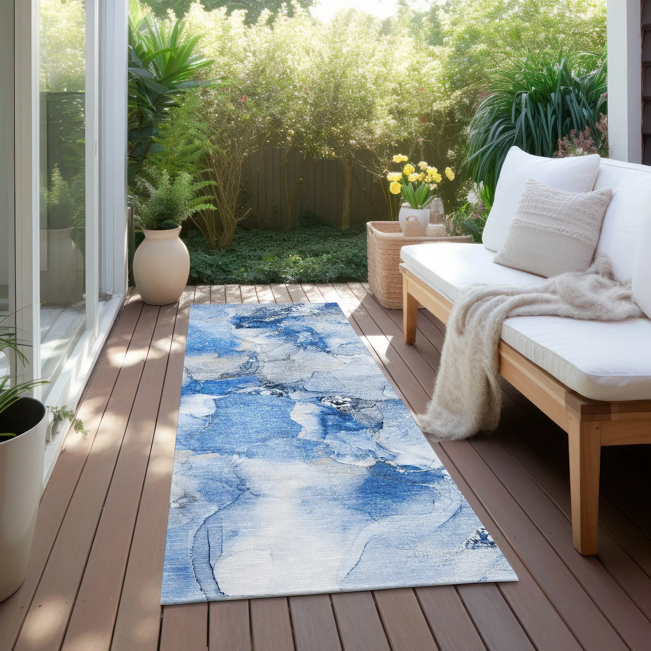 Machine Washable Indoor/ Outdoor Abstract Watercolor Chantille Rug