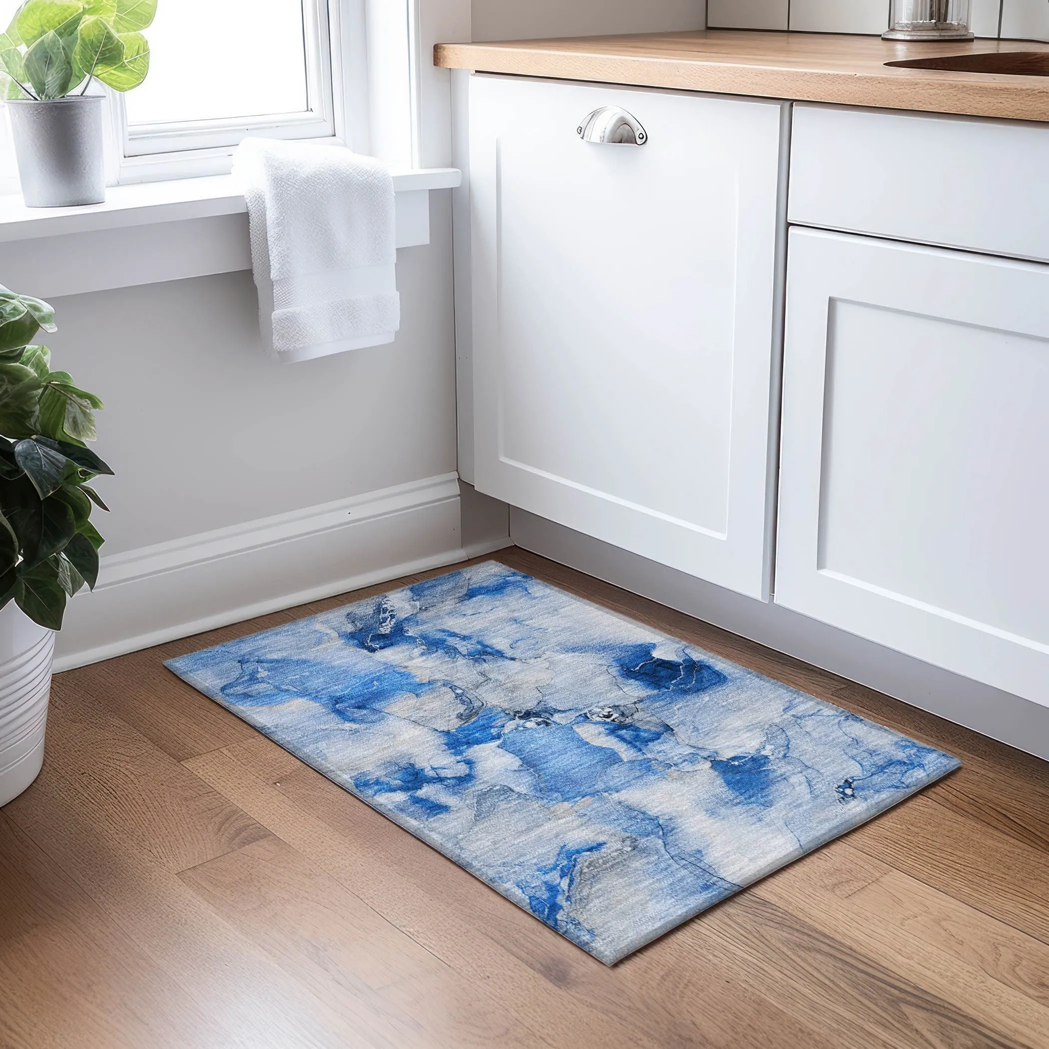 Machine Washable Indoor/ Outdoor Abstract Watercolor Chantille Rug