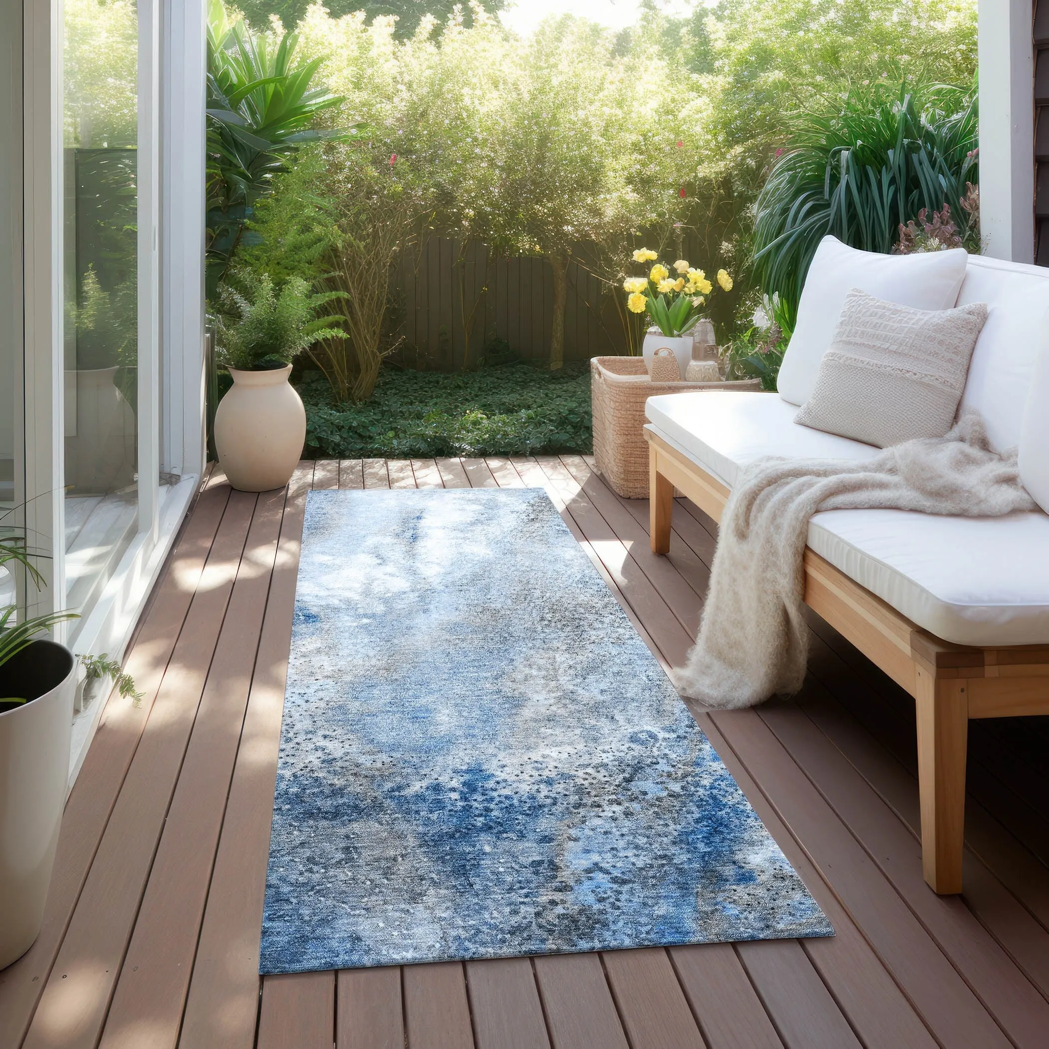 Machine Washable Indoor/ Outdoor Abstract Watercolor Chantille Rug