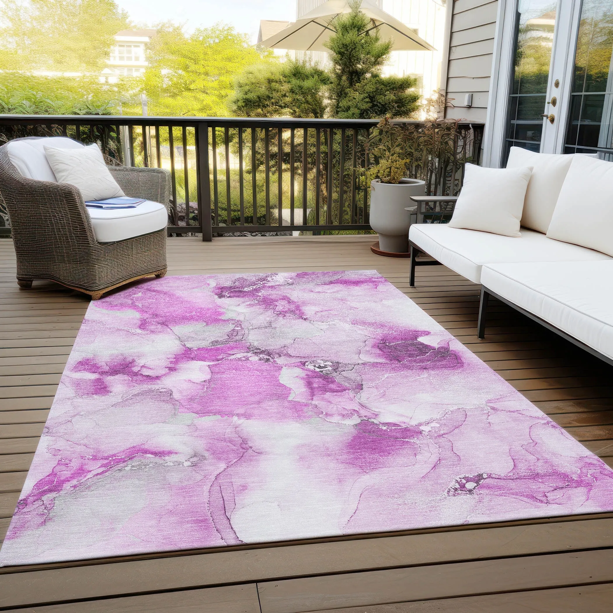 Machine Washable Indoor/ Outdoor Abstract Watercolor Chantille Rug