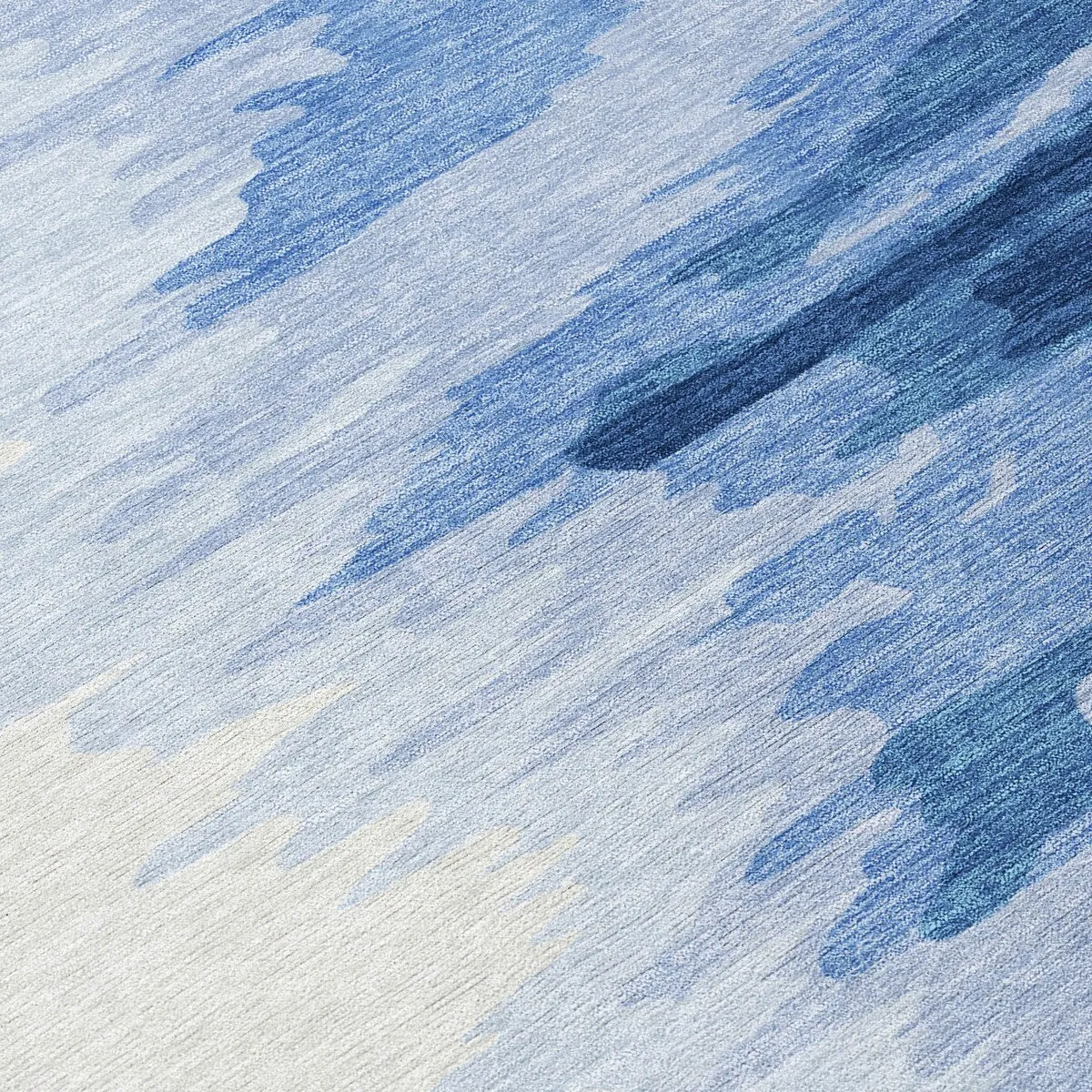 Machine Washable Indoor/ Outdoor Brushstrokes Ombre Chantille Rug