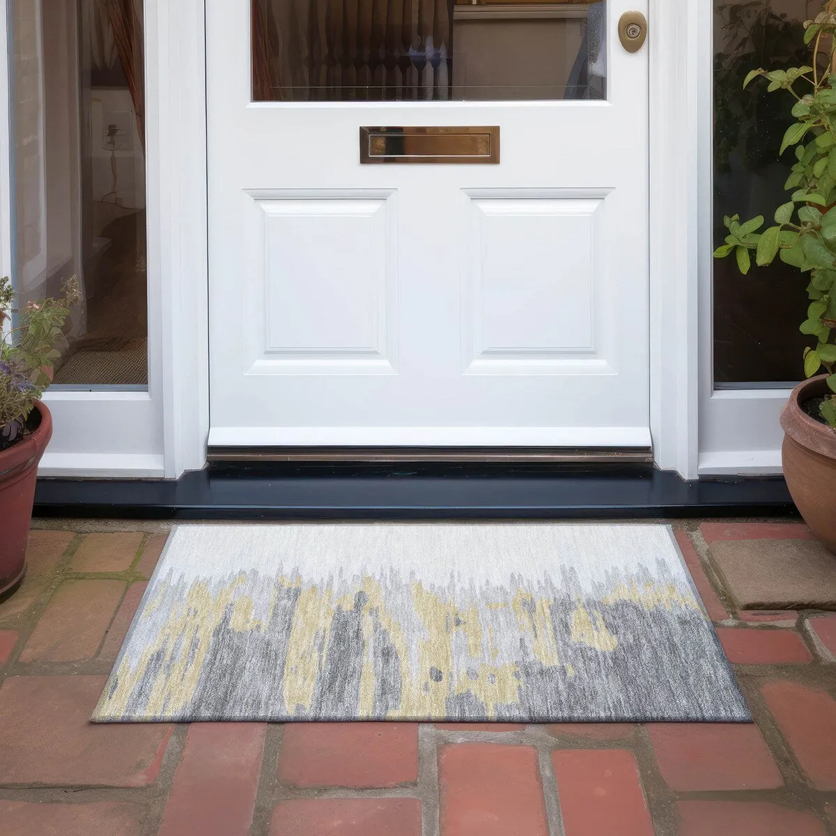 Machine Washable Indoor/ Outdoor Brushstrokes Ombre Chantille Rug