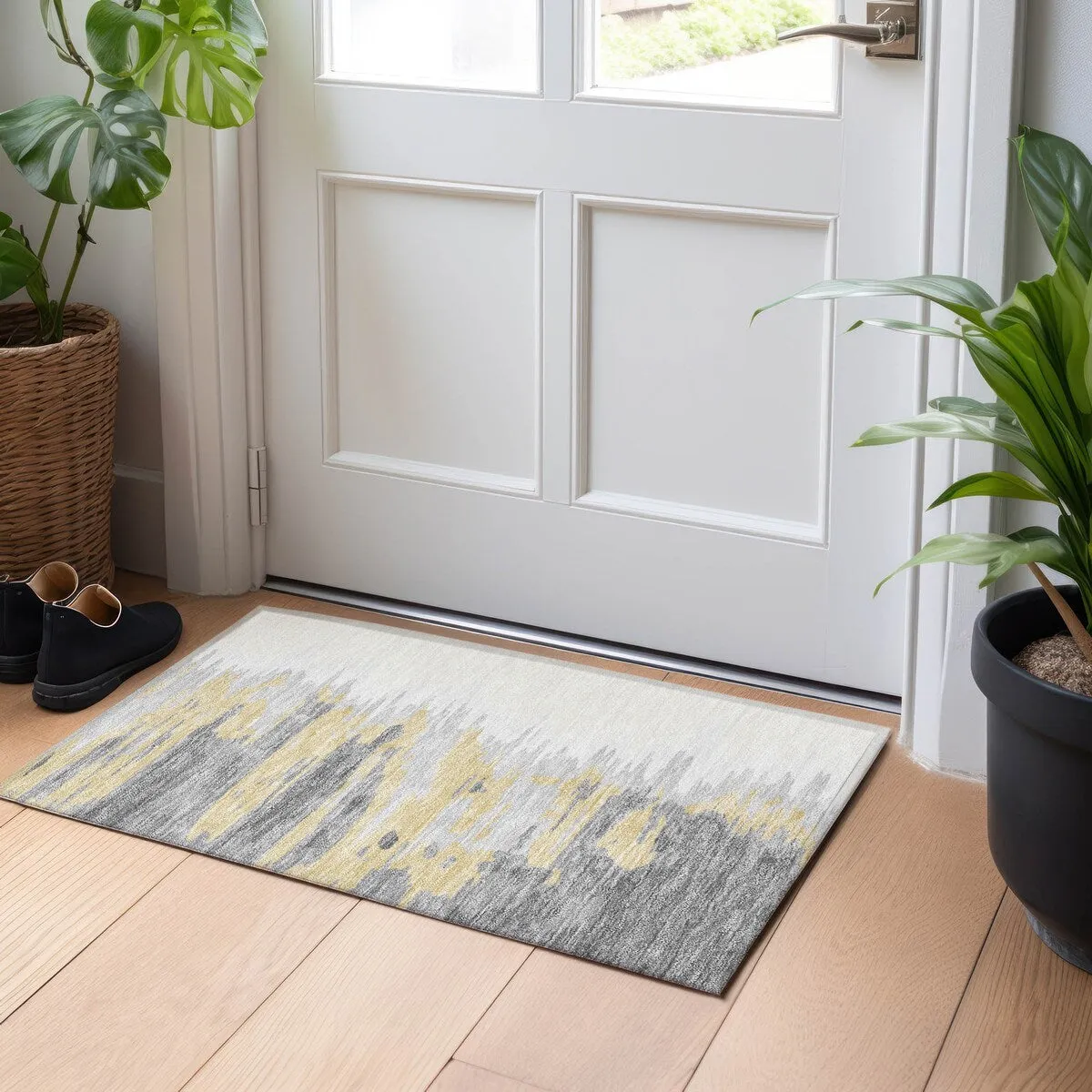 Machine Washable Indoor/ Outdoor Brushstrokes Ombre Chantille Rug