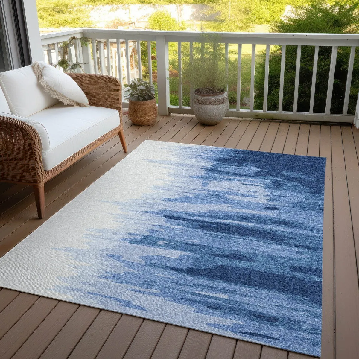 Machine Washable Indoor/ Outdoor Brushstrokes Ombre Chantille Rug