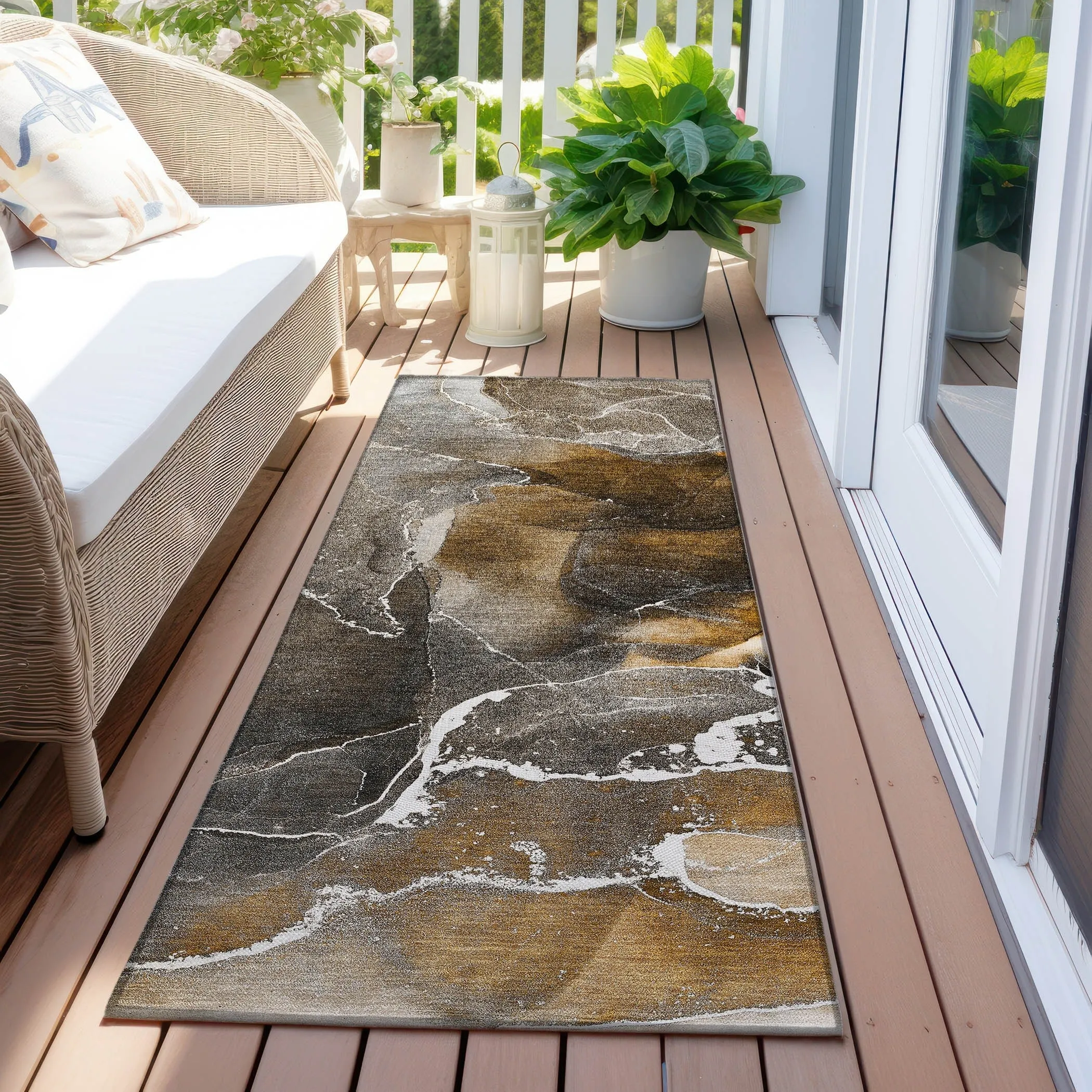 Machine Washable Indoor/ Outdoor Chantille Abstract Brown Rug