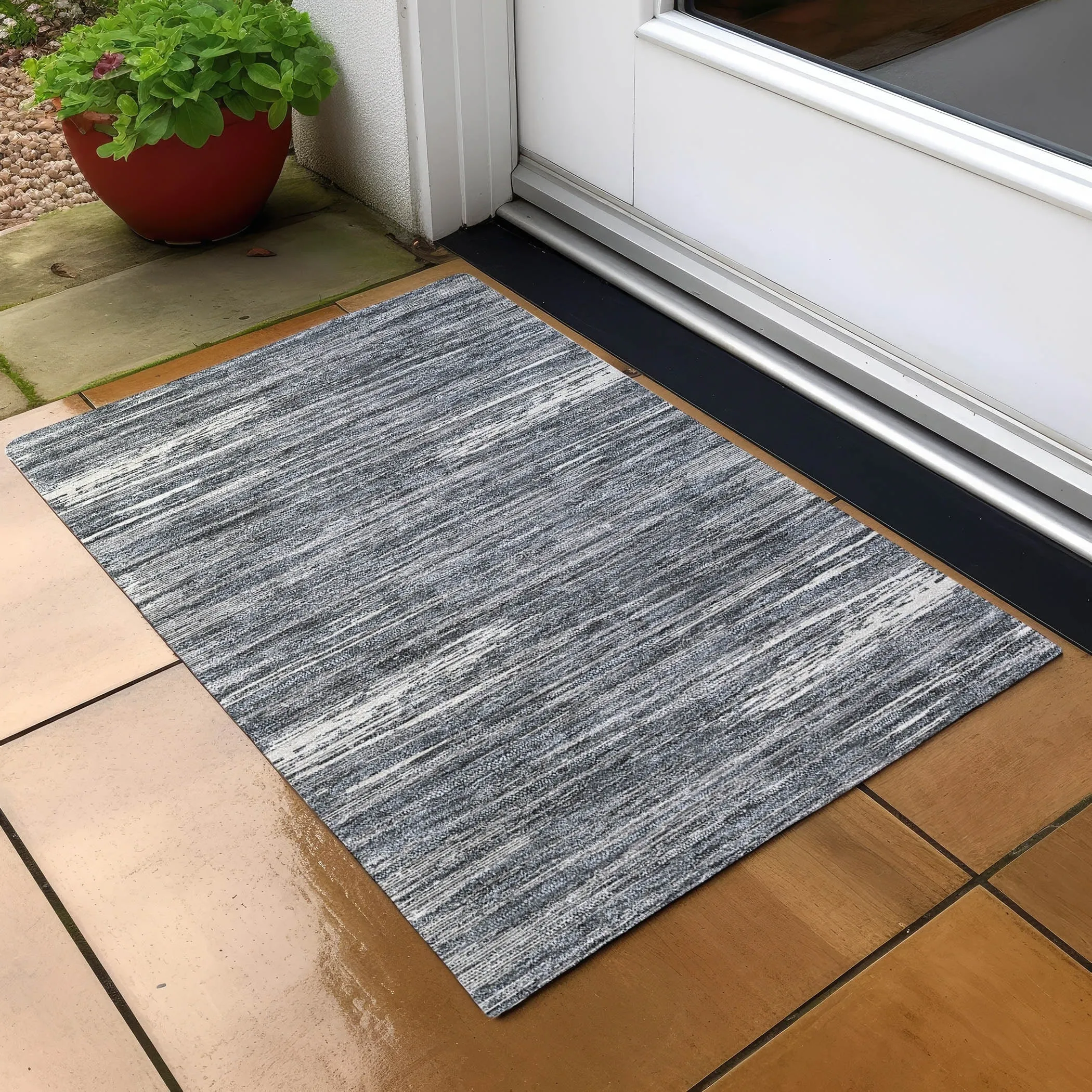 Machine Washable Indoor/ Outdoor Chantille Abstract Stripe Rug