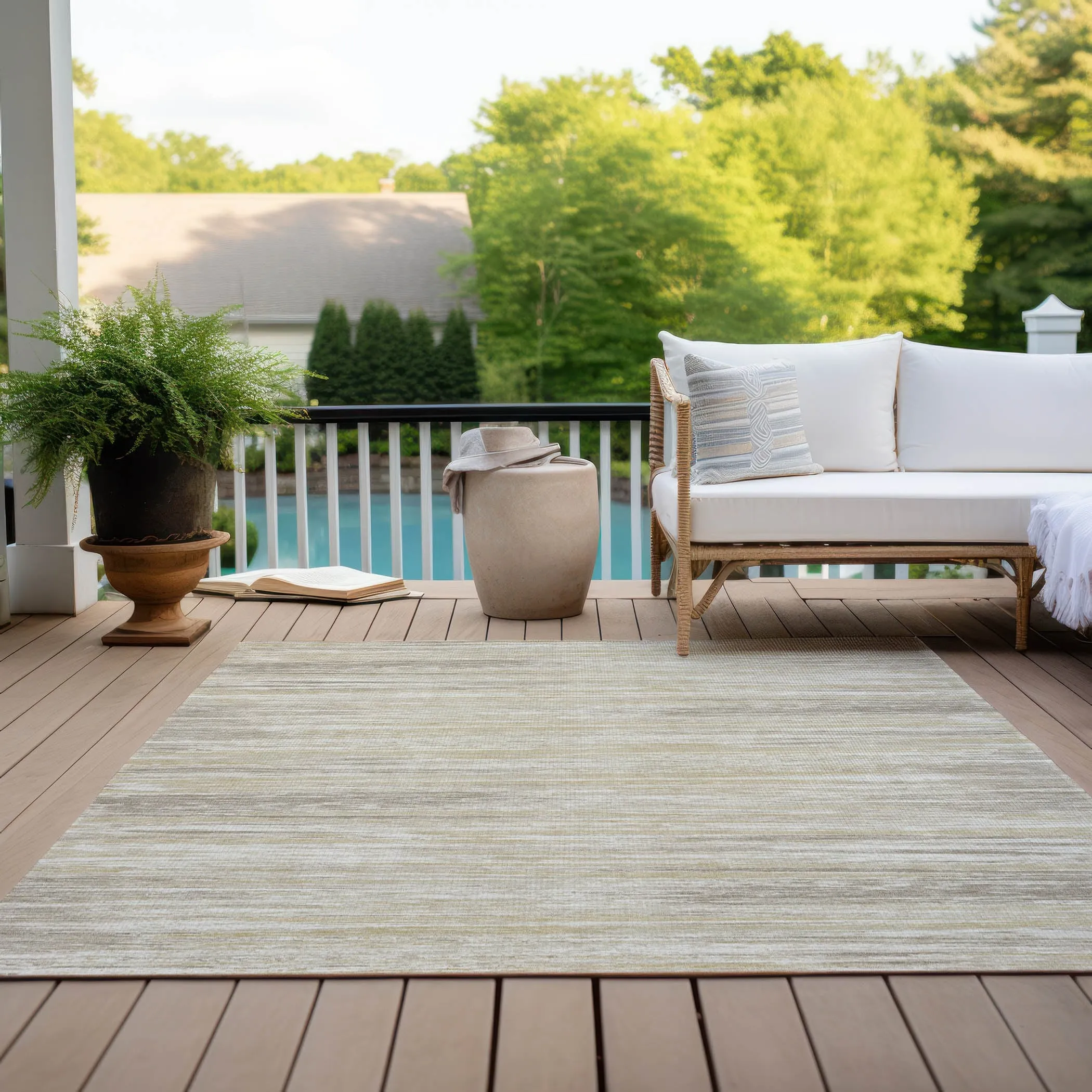 Machine Washable Indoor/ Outdoor Chantille Abstract Stripe Rug