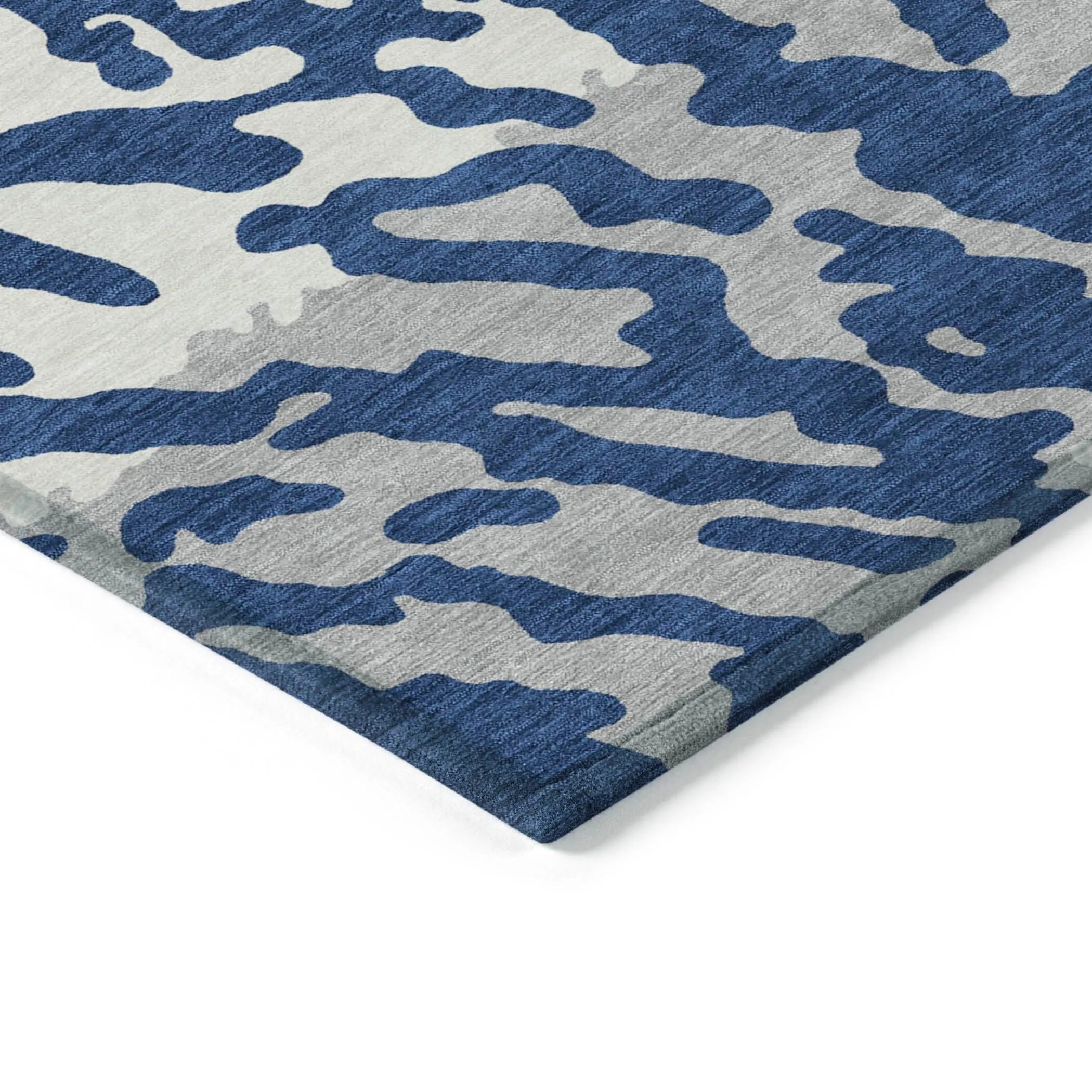 Machine Washable Indoor/ Outdoor Chantille Animal Print Abstract Rug