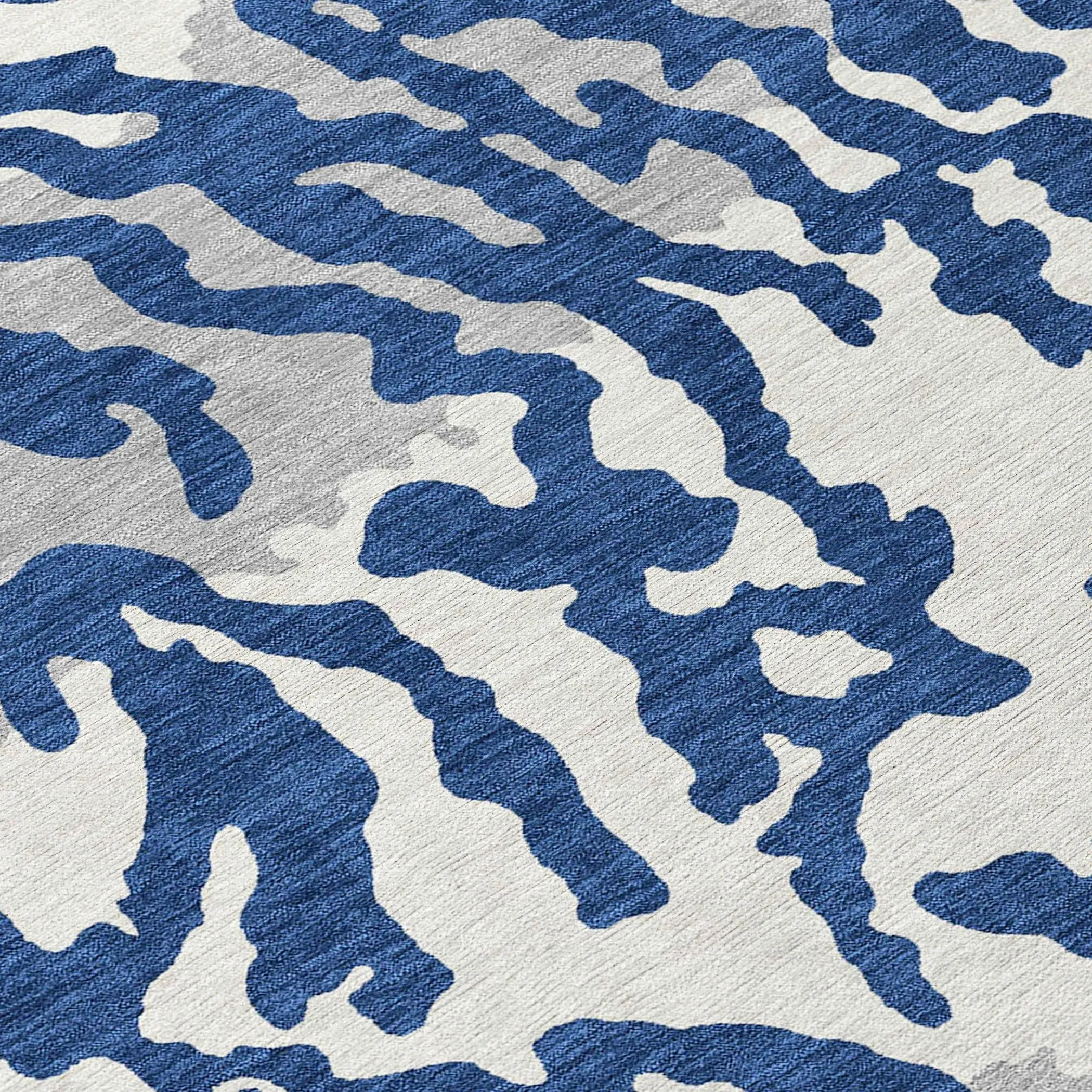 Machine Washable Indoor/ Outdoor Chantille Animal Print Abstract Rug
