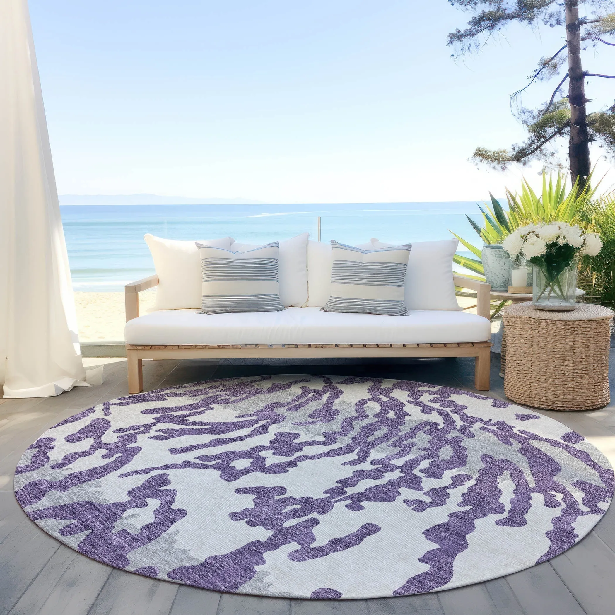 Machine Washable Indoor/ Outdoor Chantille Animal Print Abstract Rug