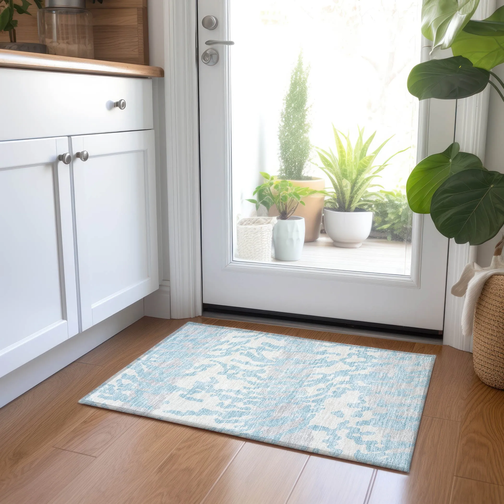 Machine Washable Indoor/ Outdoor Chantille Animal Print Abstract Rug
