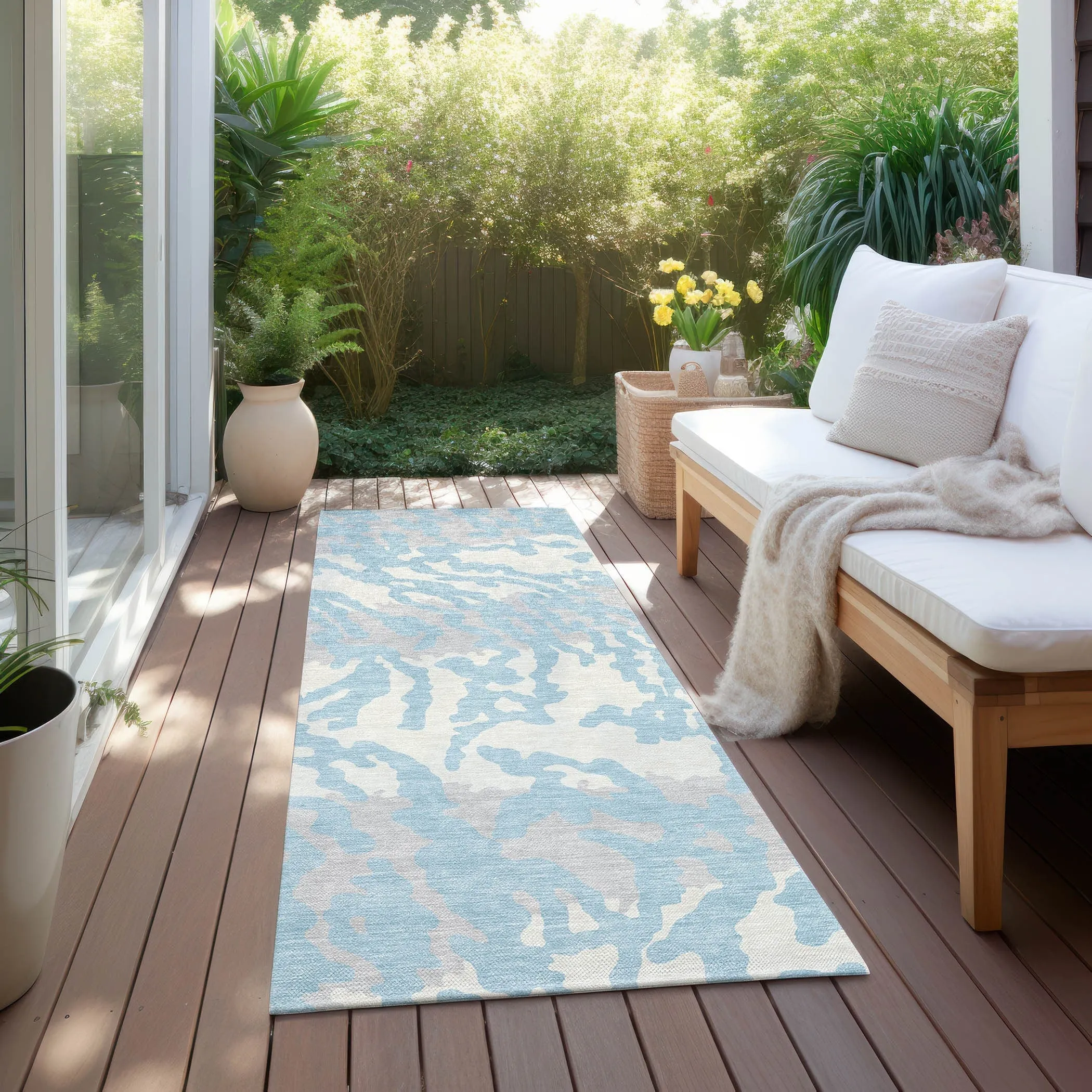Machine Washable Indoor/ Outdoor Chantille Animal Print Abstract Rug