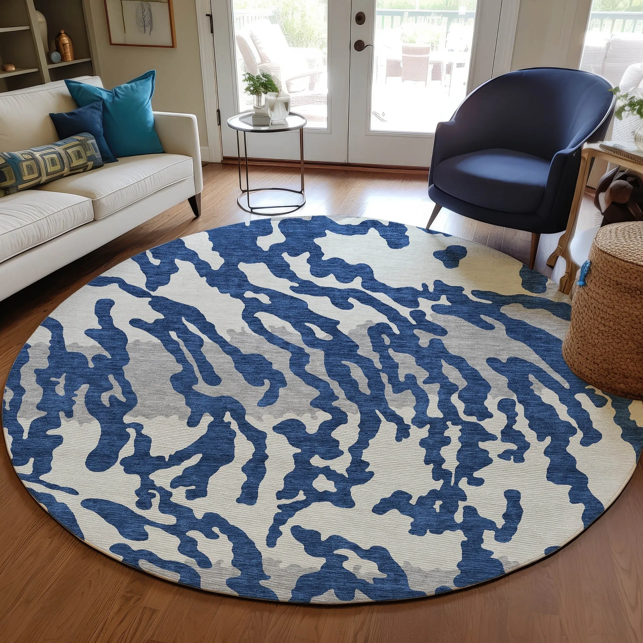 Machine Washable Indoor/ Outdoor Chantille Animal Print Abstract Rug