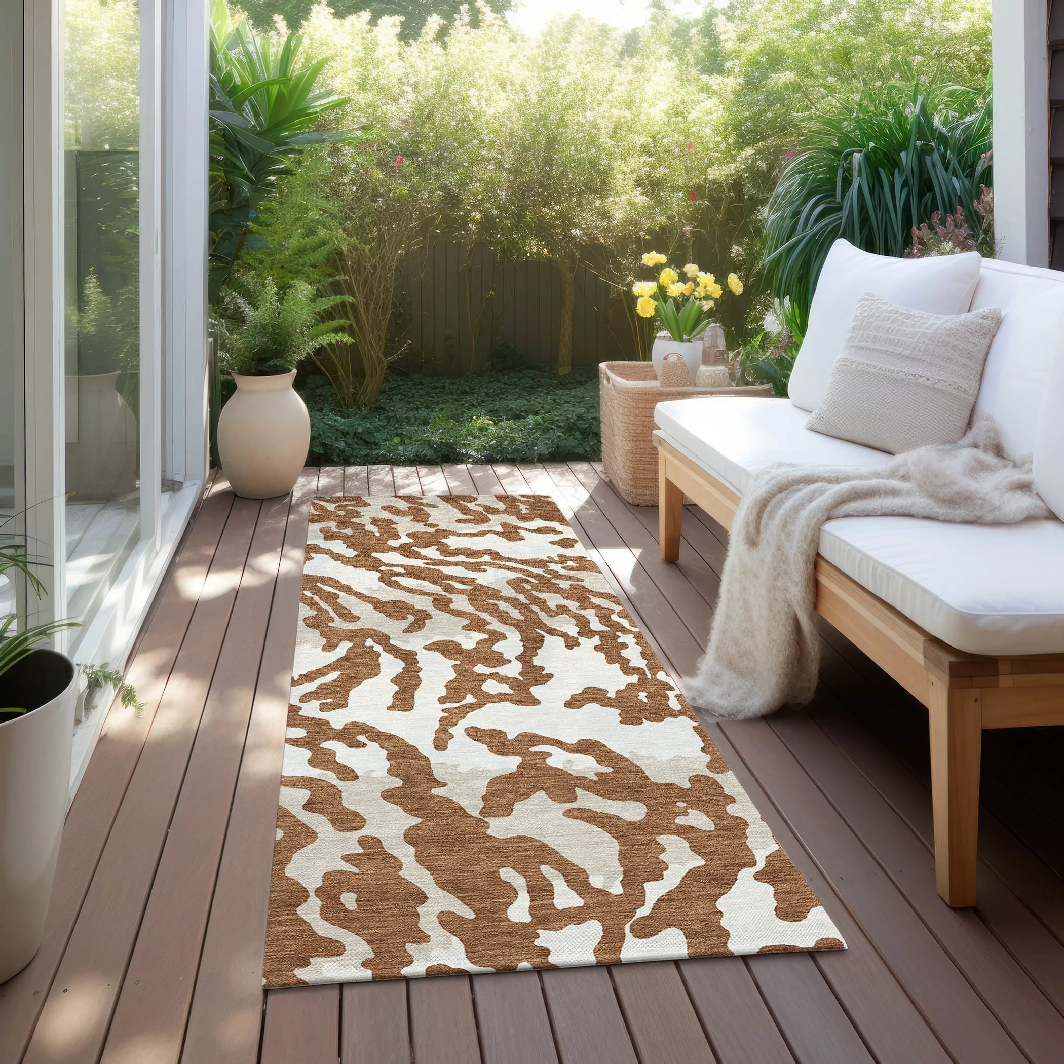 Machine Washable Indoor/ Outdoor Chantille Animal Print Abstract Rug