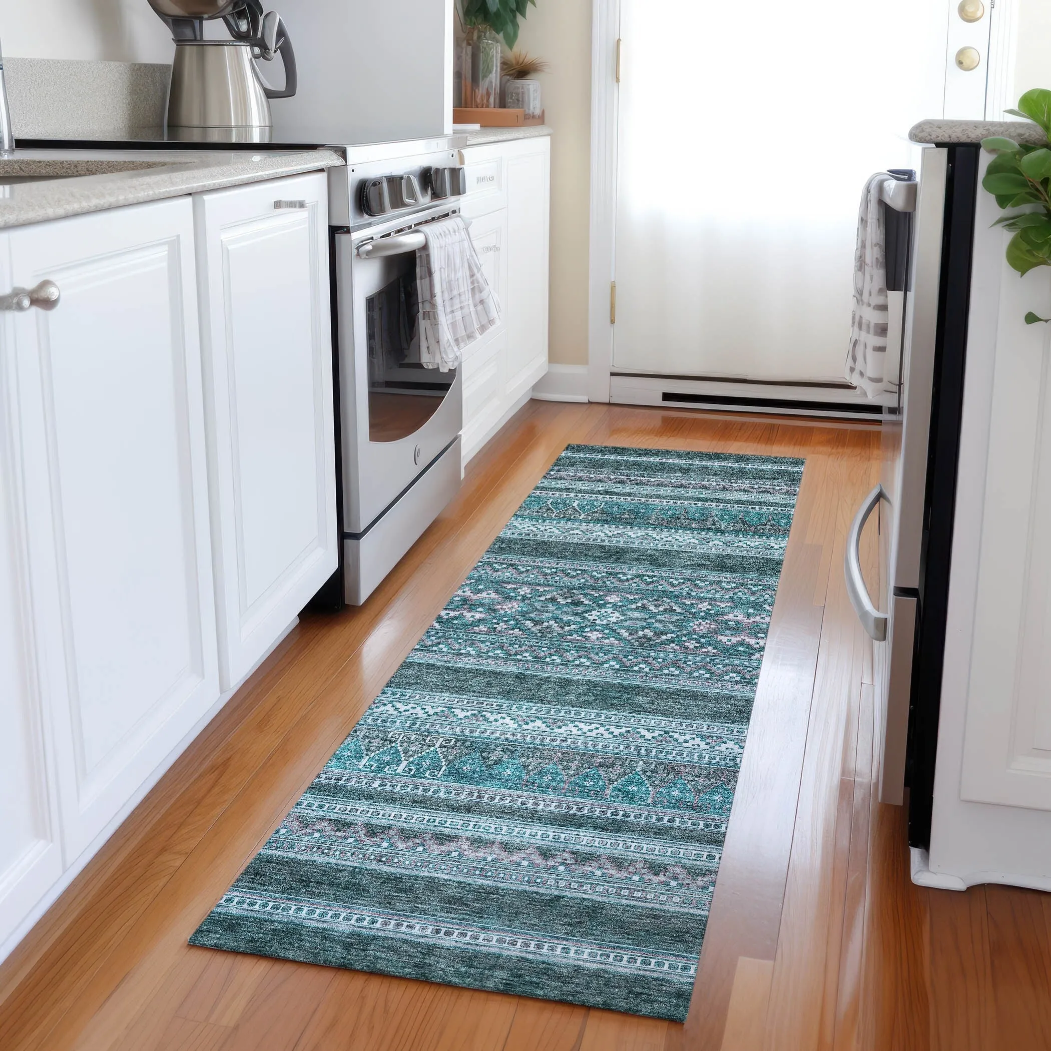 Machine Washable Indoor/ Outdoor Chantille Boho Tribal Rug